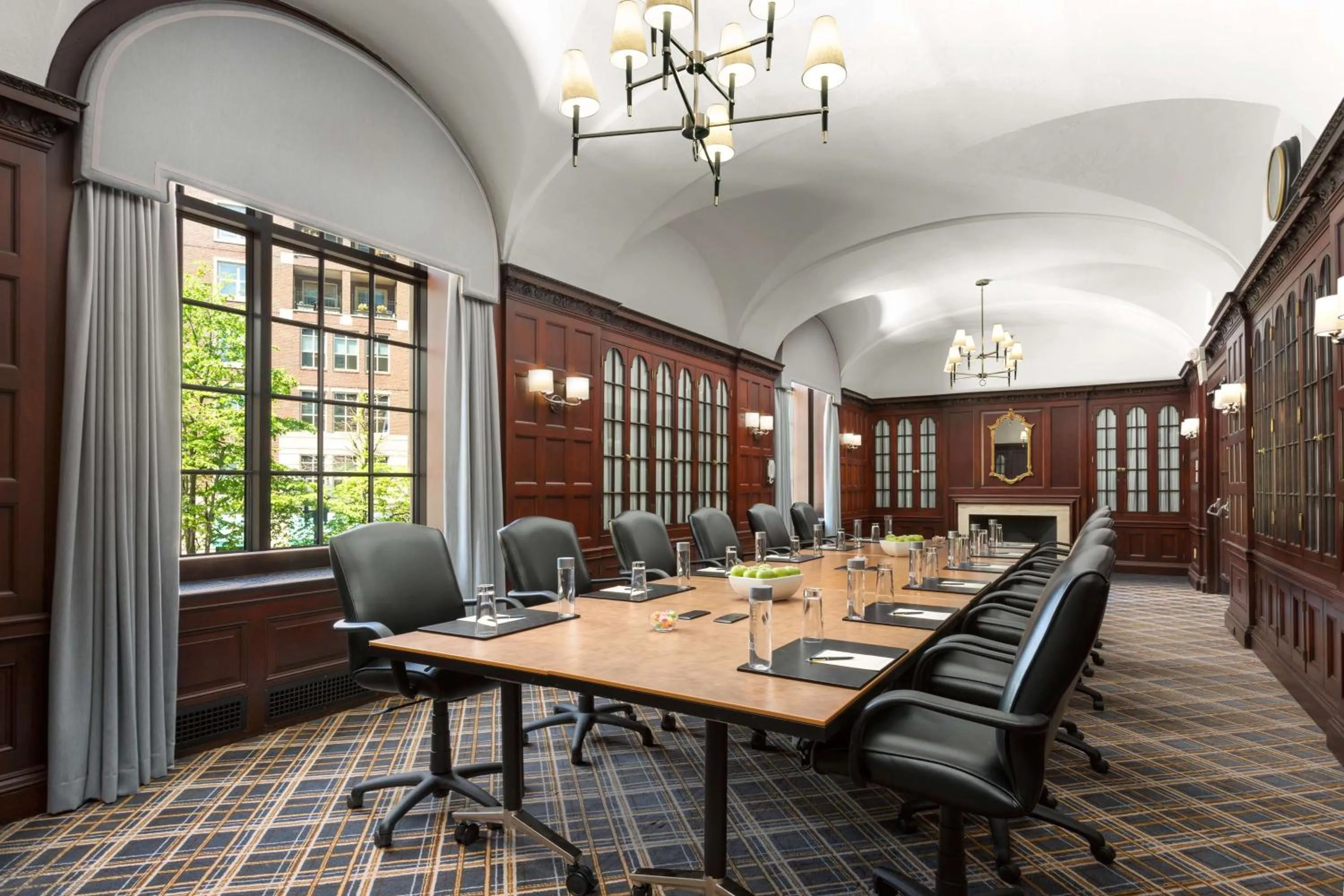 Meeting/conference room in Hilton Boston Park Plaza
