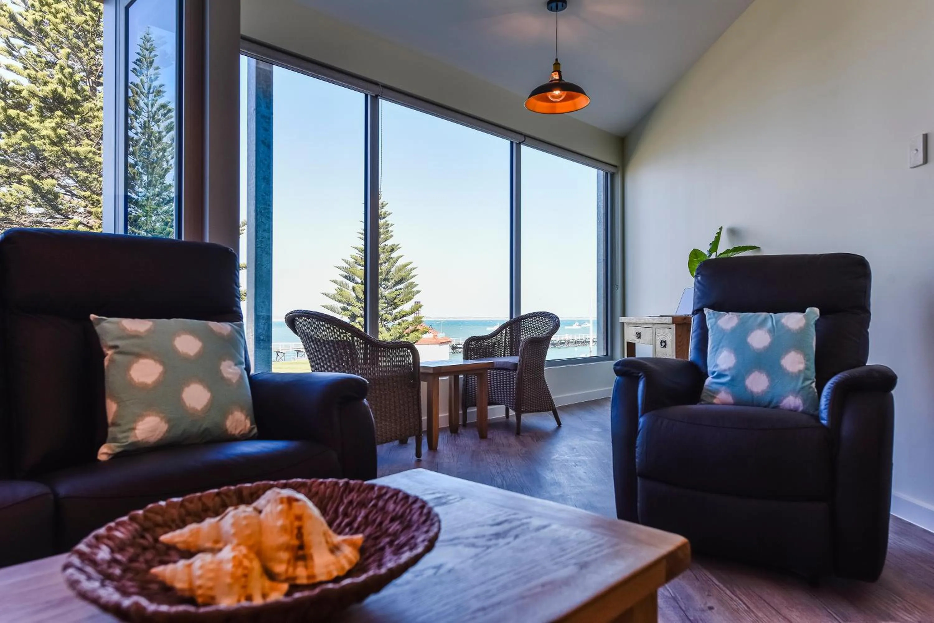 Seating area in Bonnies of Beachport