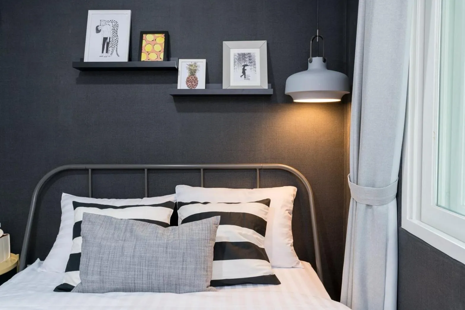 Bedroom, Bed in Neat House