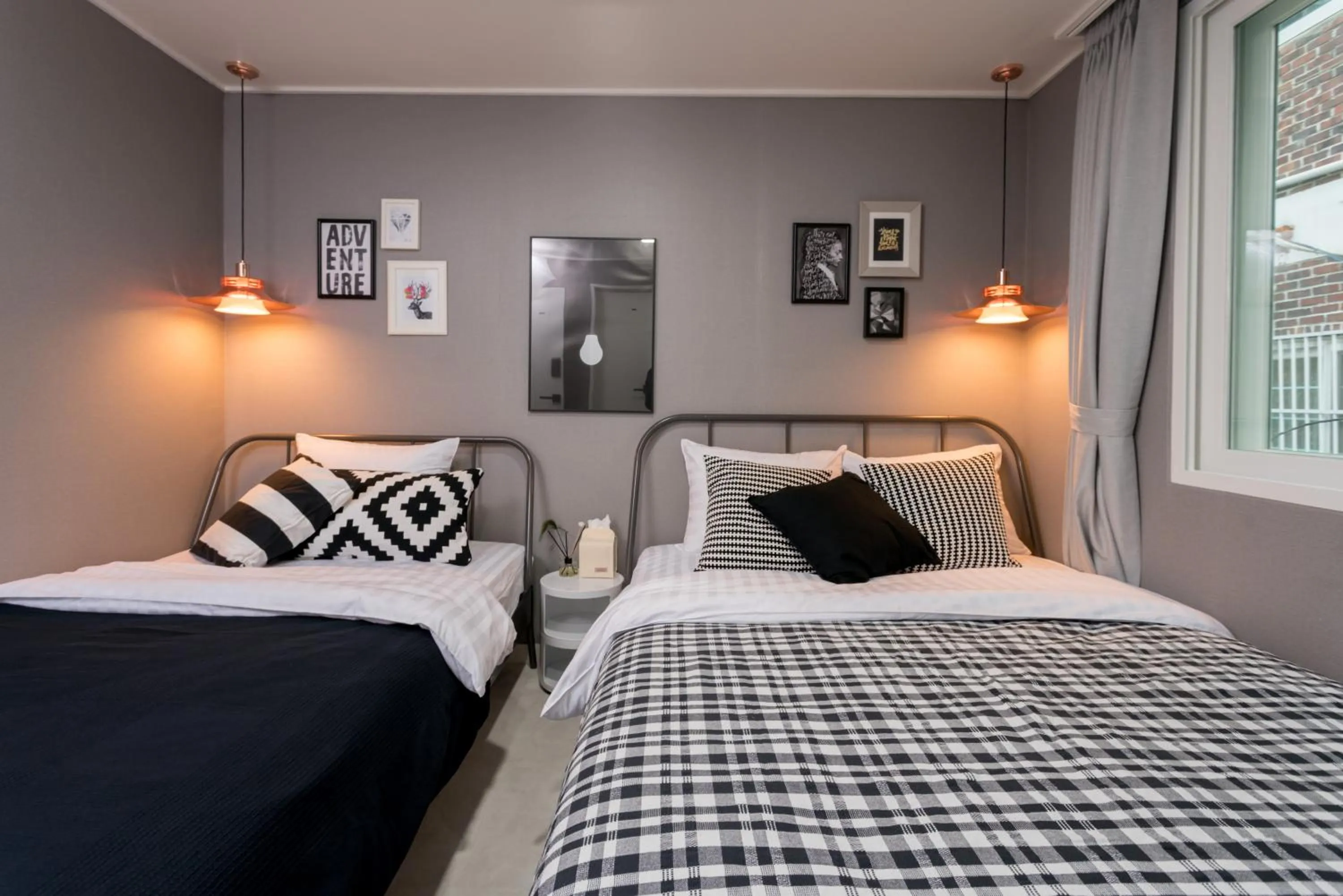 Bedroom, Bed in Neat House