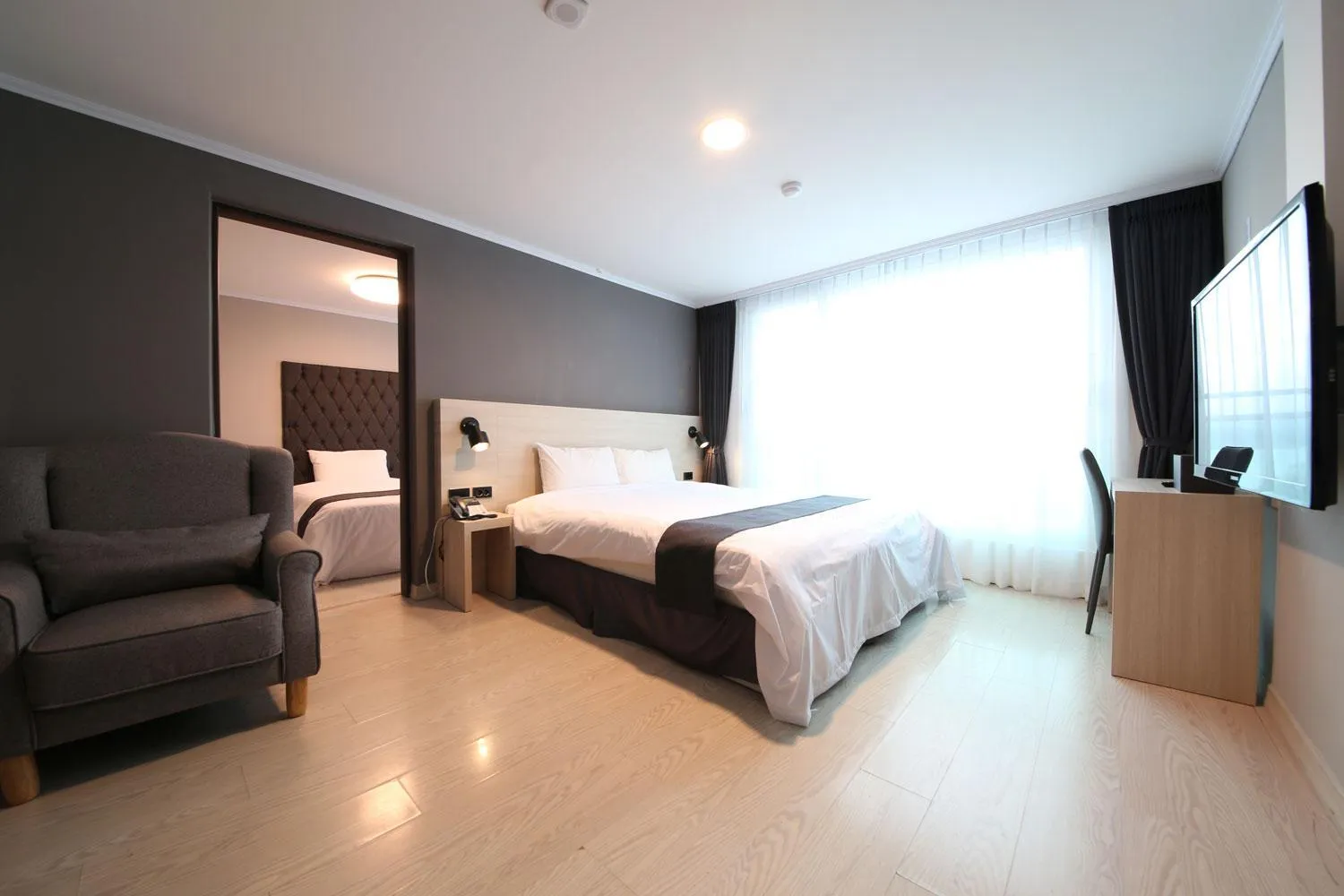 Bedroom, Bed in Gyeongpo Soo Hotel