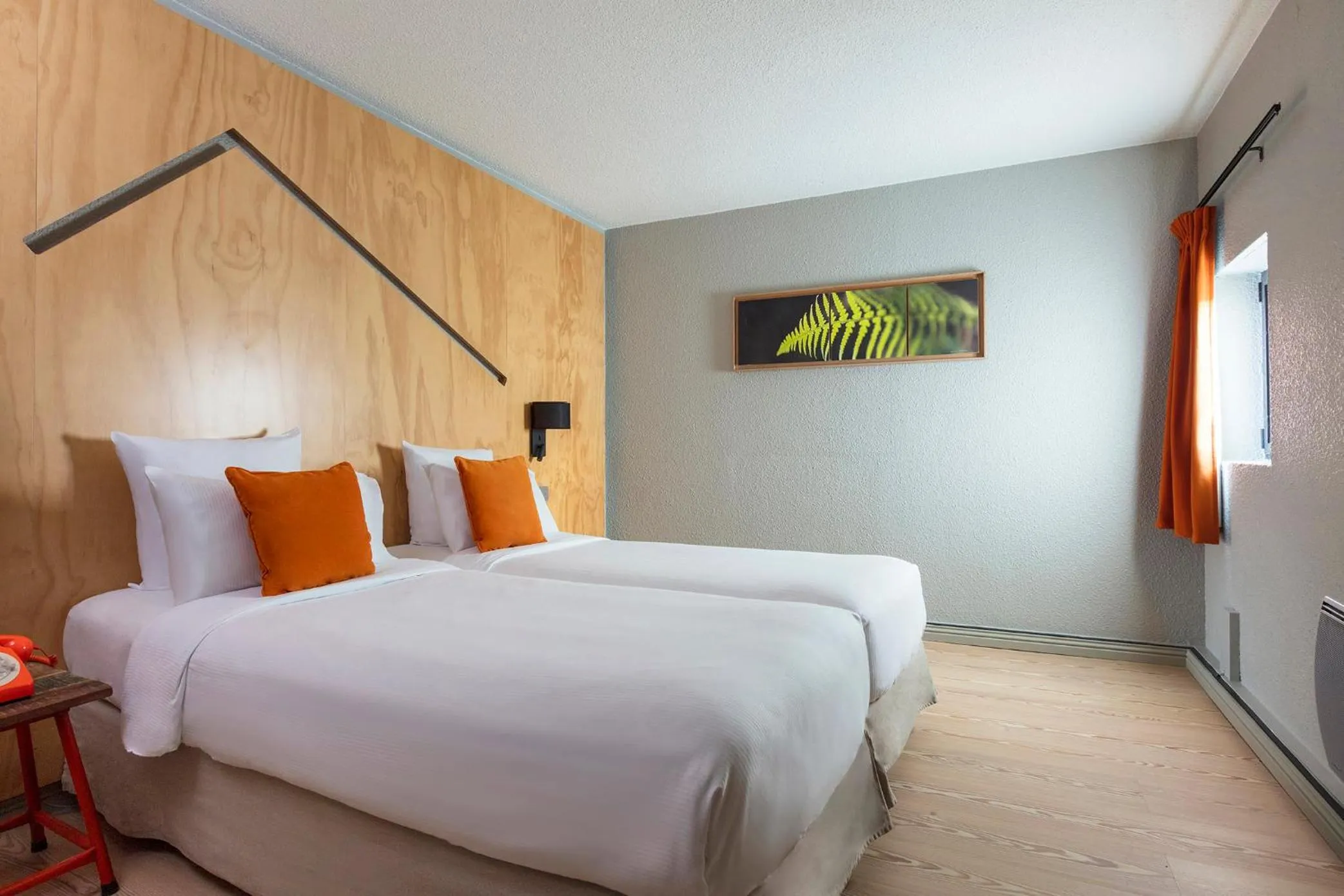 Bedroom, Bed in Hôtel Les Aiglons Chamonix