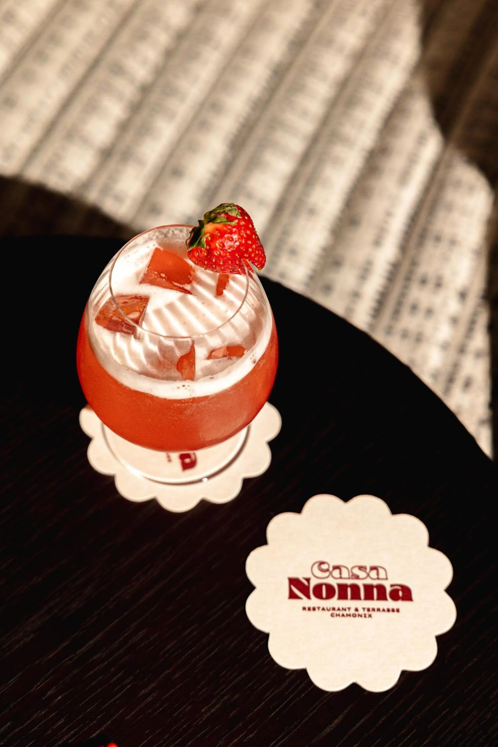 Lounge or bar in Hôtel Les Aiglons Chamonix