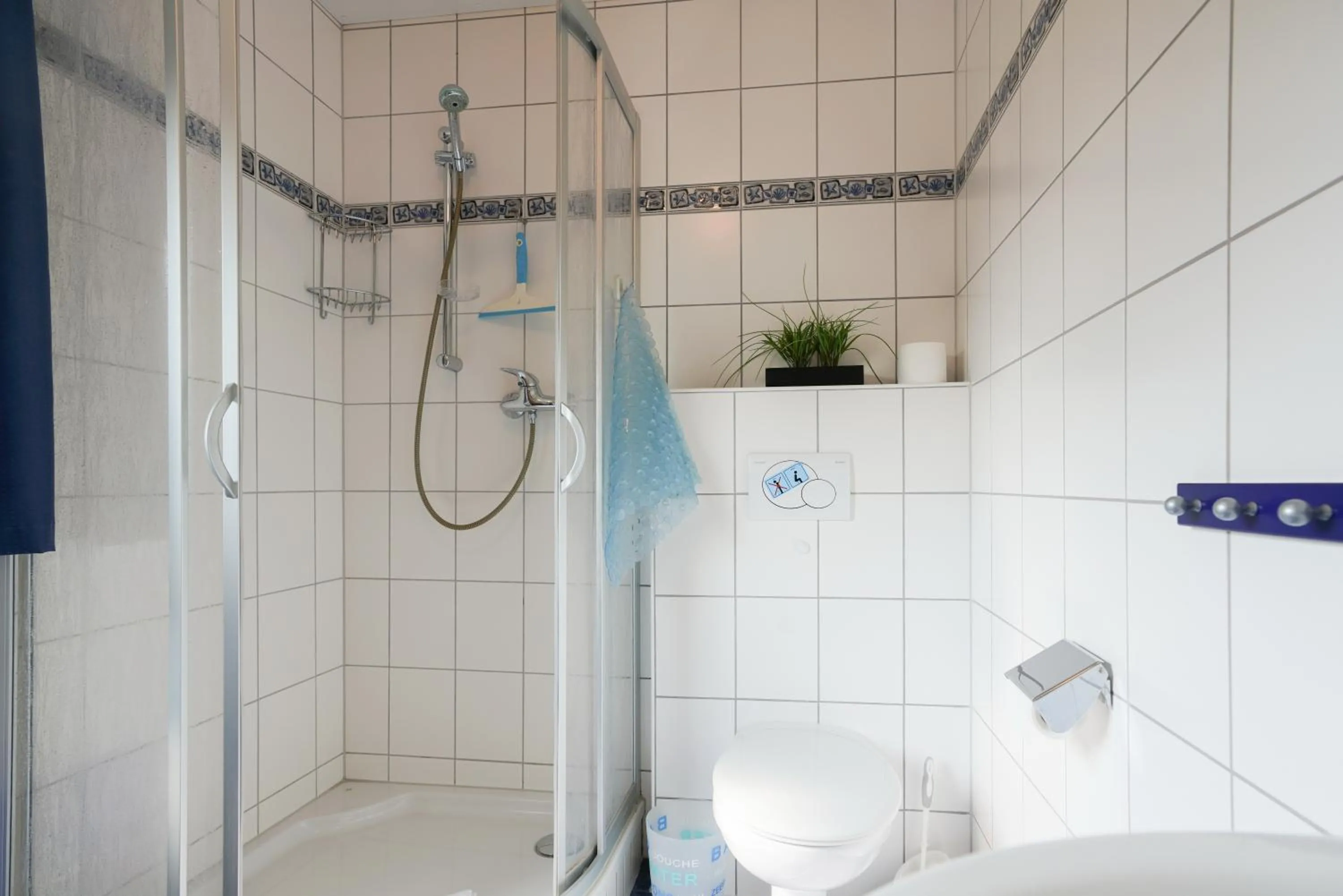 Shower in Ferienhaus Daheim
