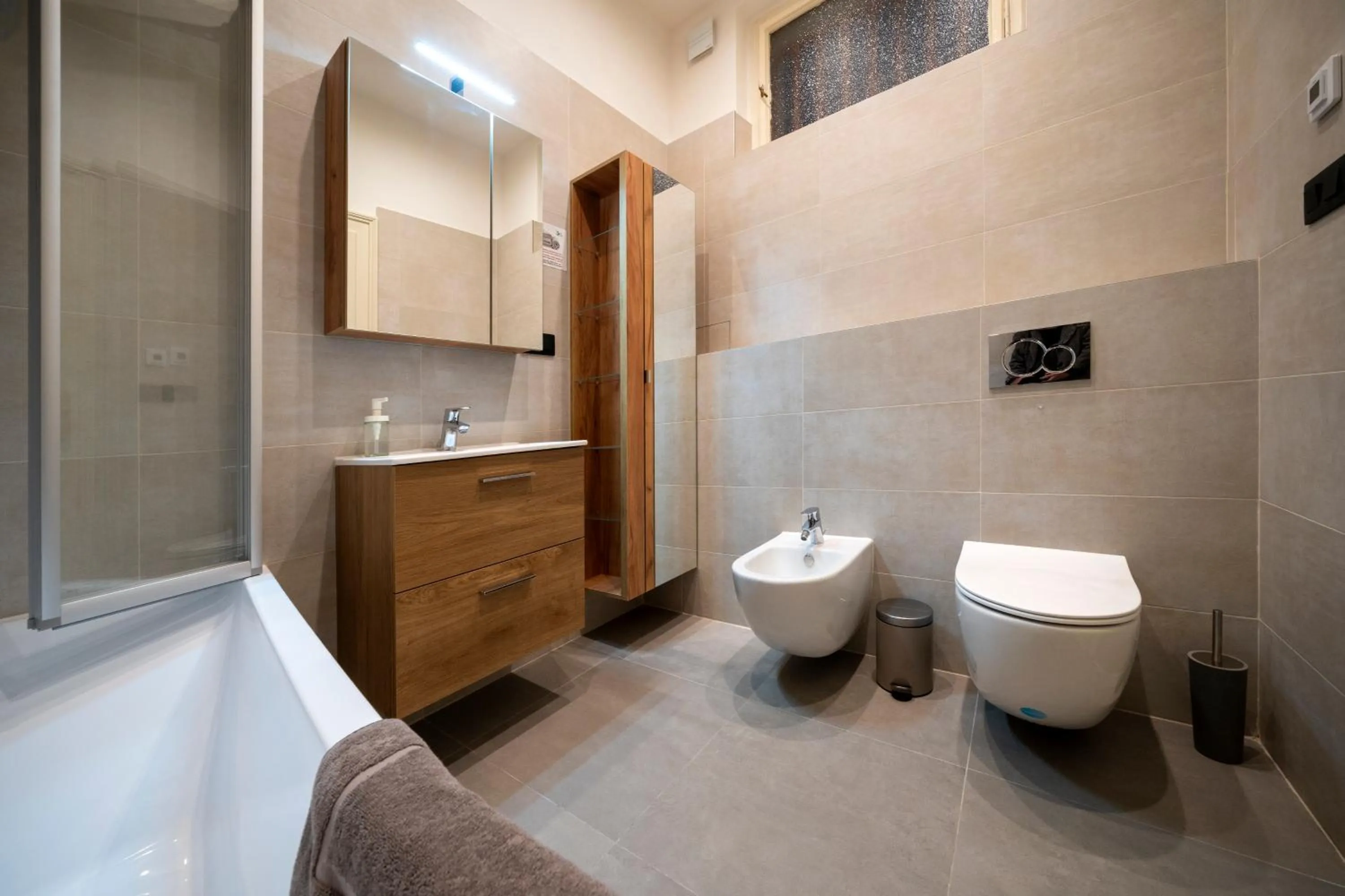 Toilet in Old Town - Aparthotel Michalska