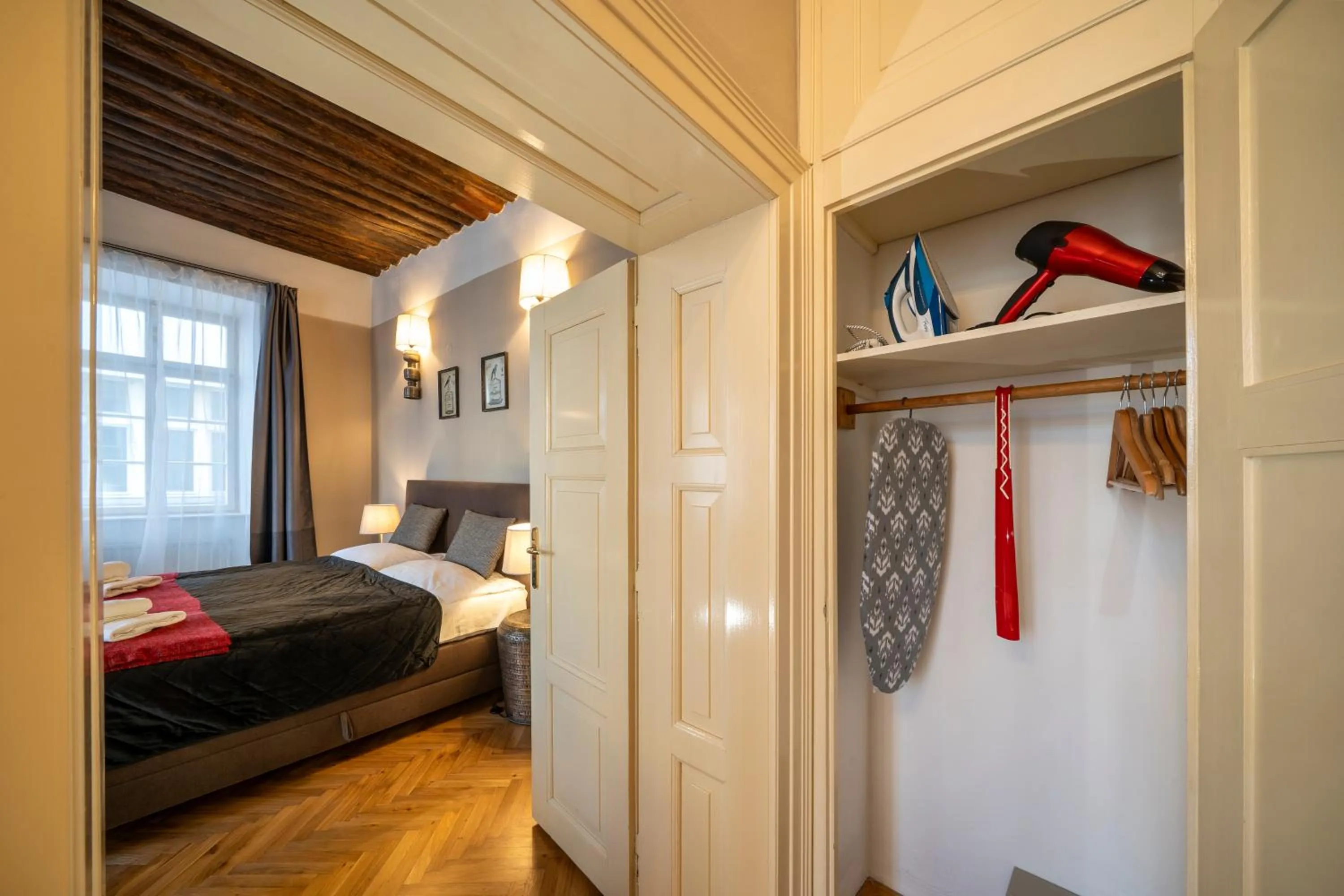 Bed in Old Town - Aparthotel Michalska