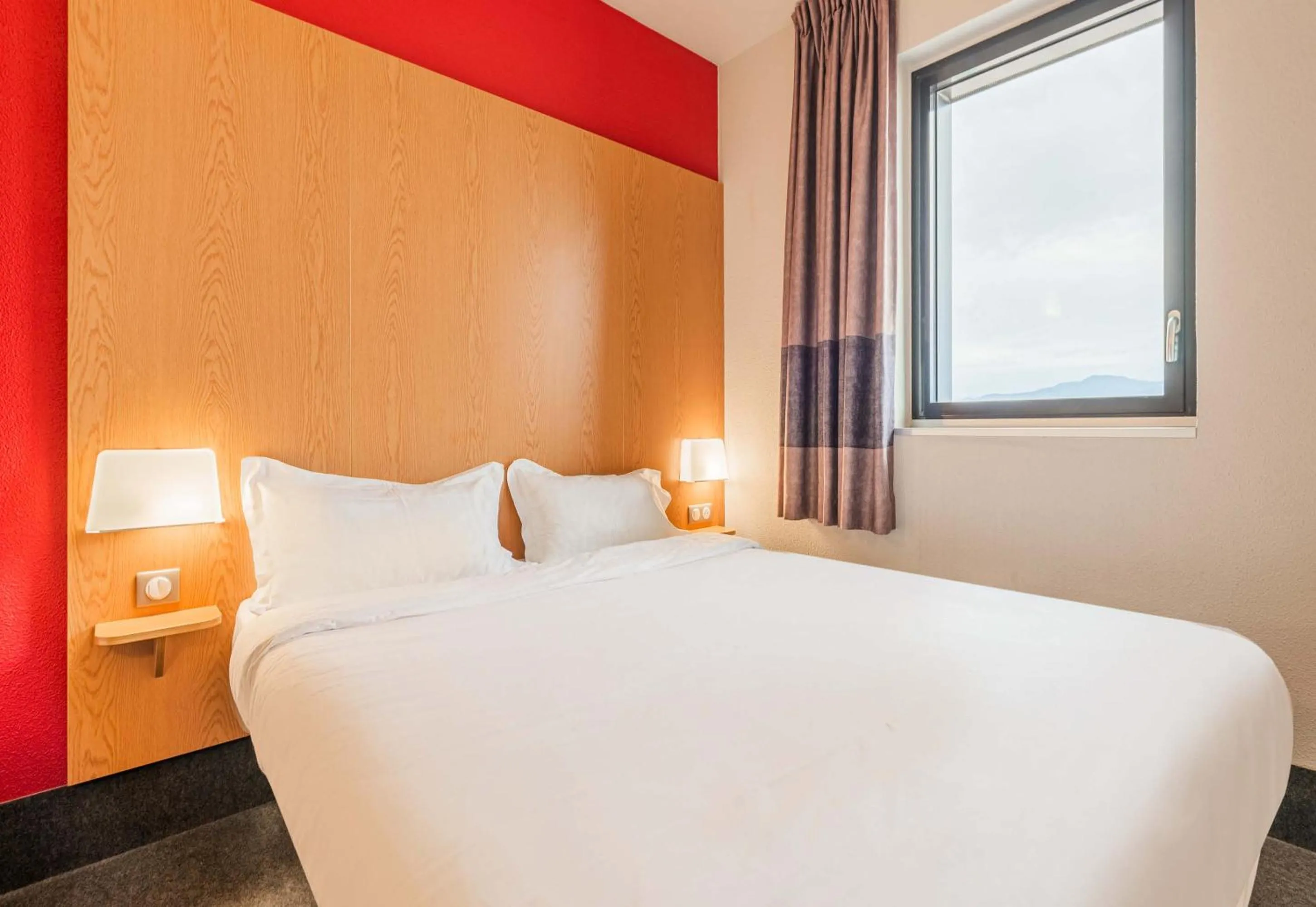 Bedroom, Bed in B&B HOTEL Colmar Expo