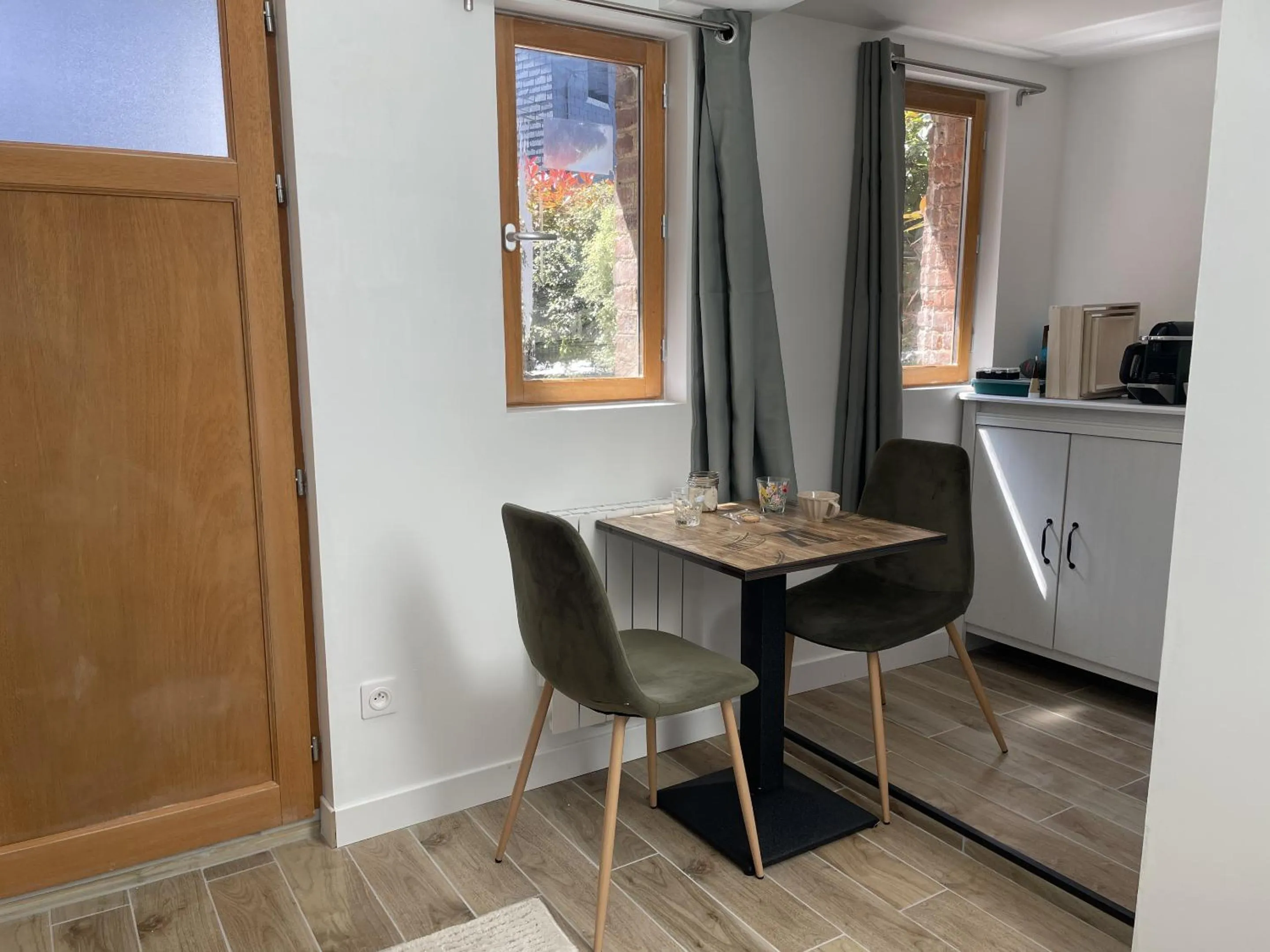 Bedroom in Clementines House Honfleur