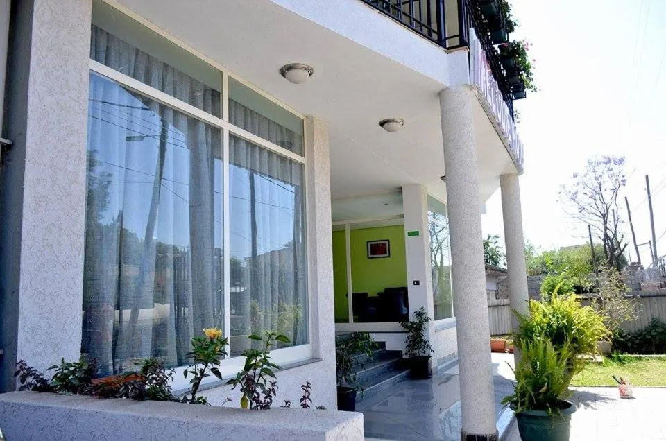 Facade/entrance in Melodie Hotel