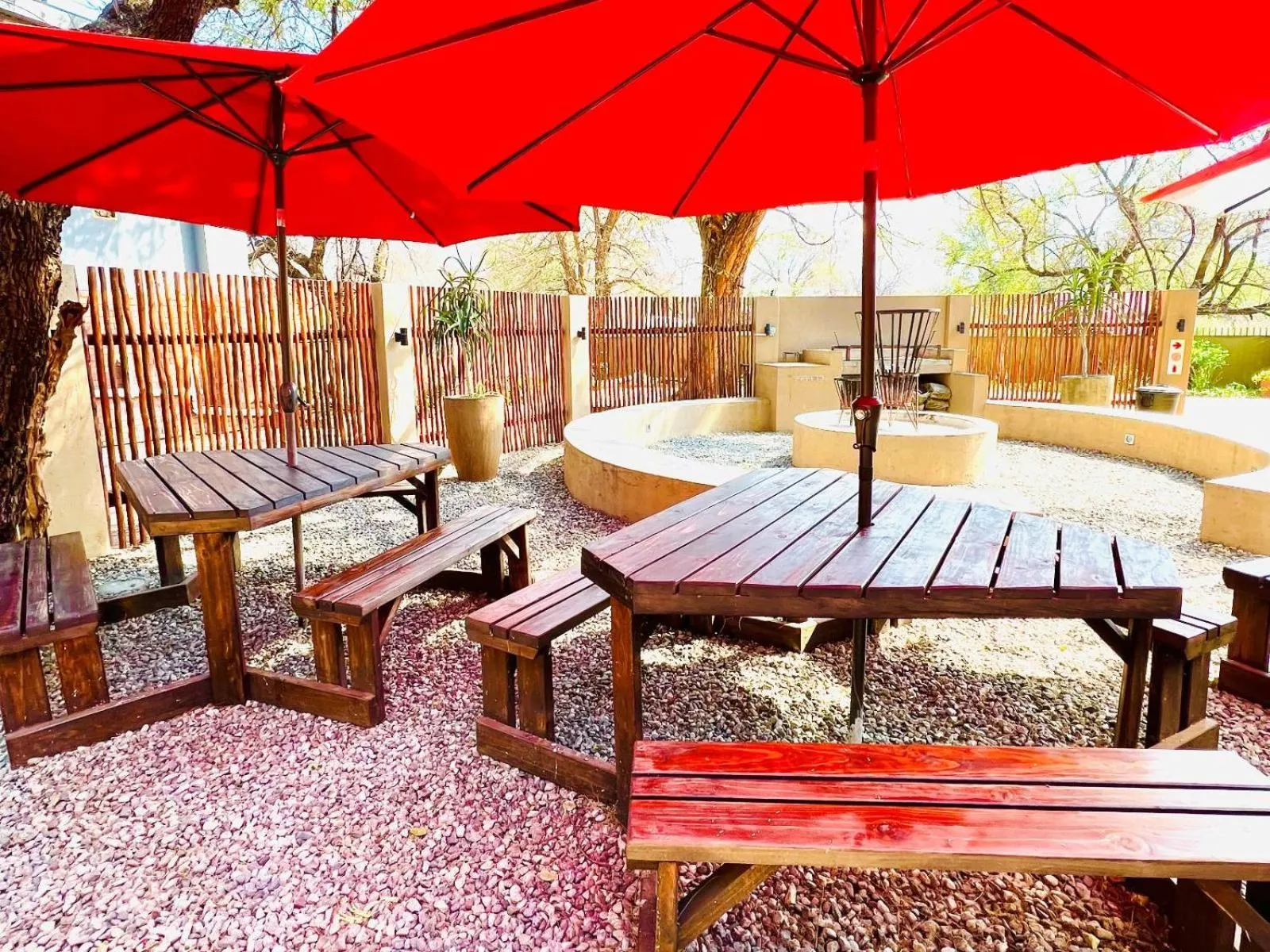 BBQ facilities in Echo Mountain Inn