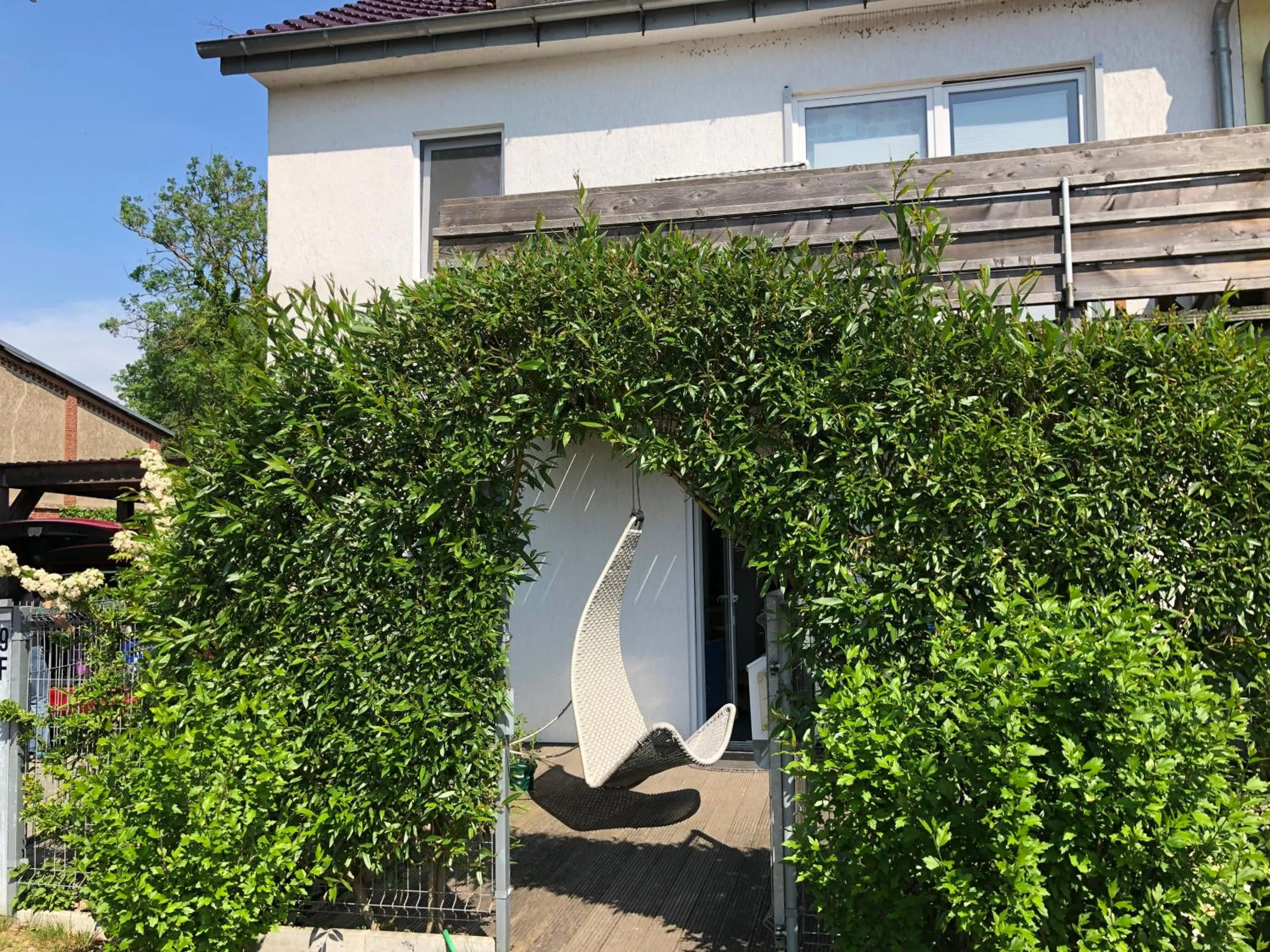Property building in Wind und Wetter