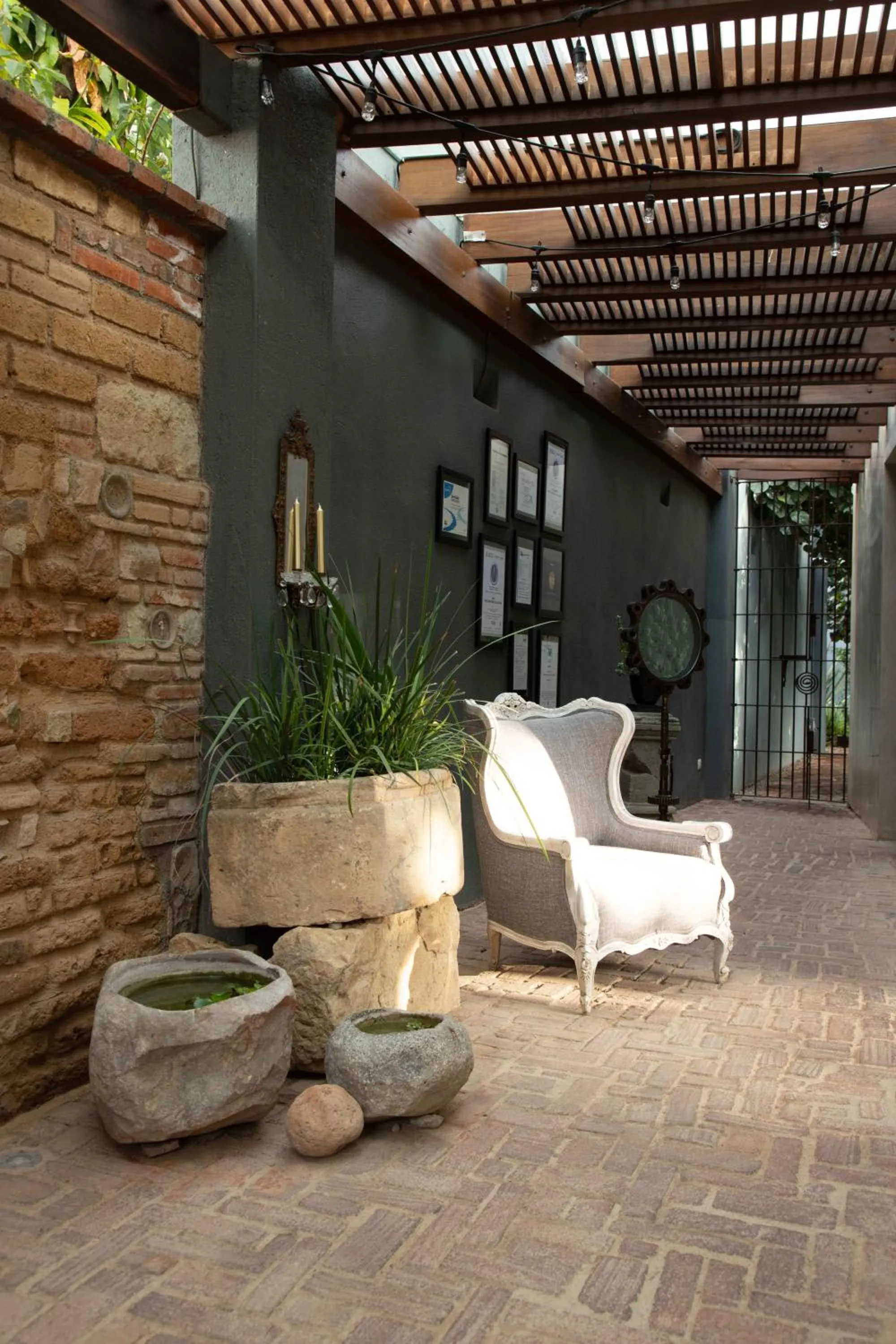 Property building in El Callejón Hotel Boutique