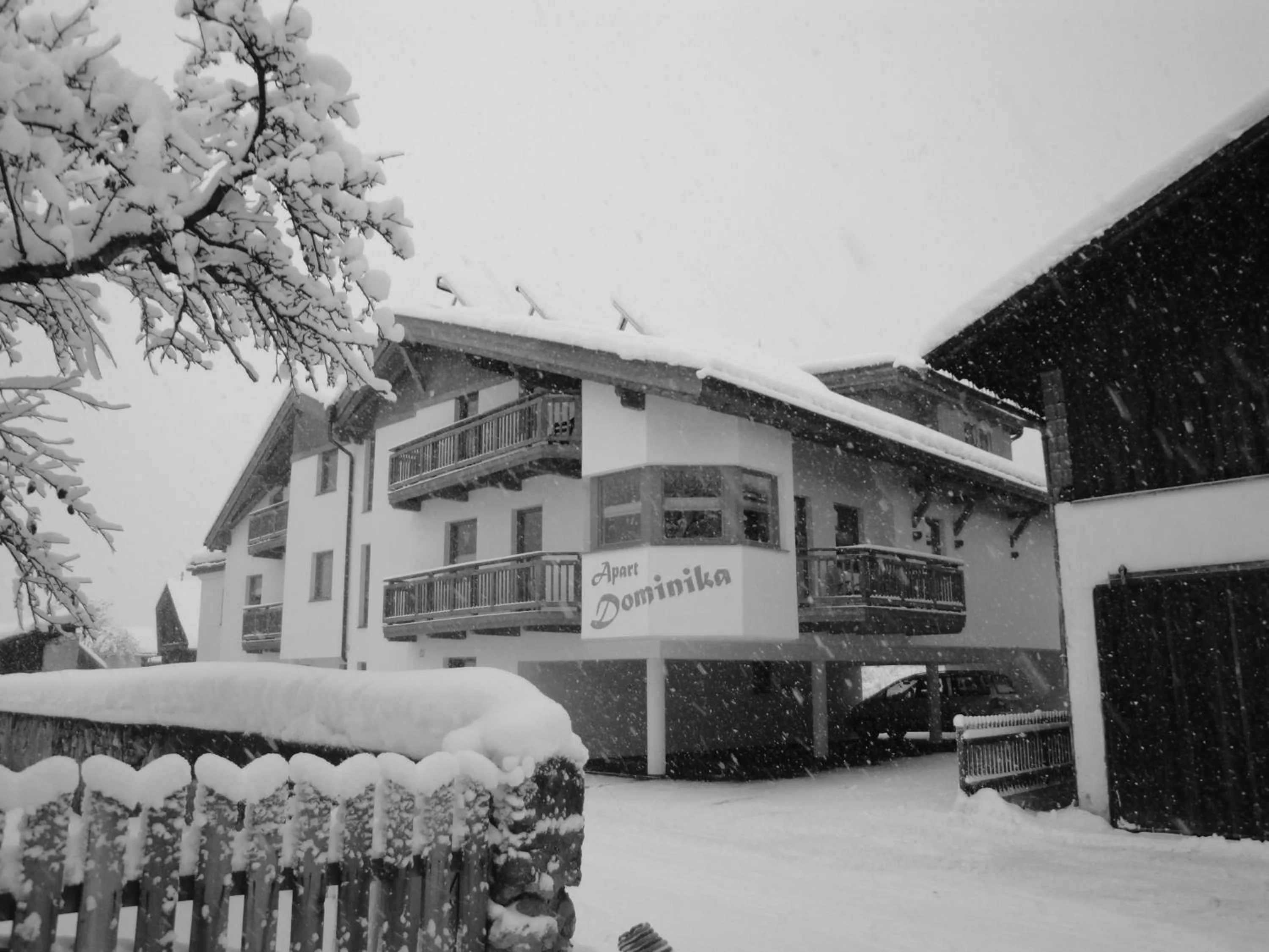 Property building in Apart Dominika