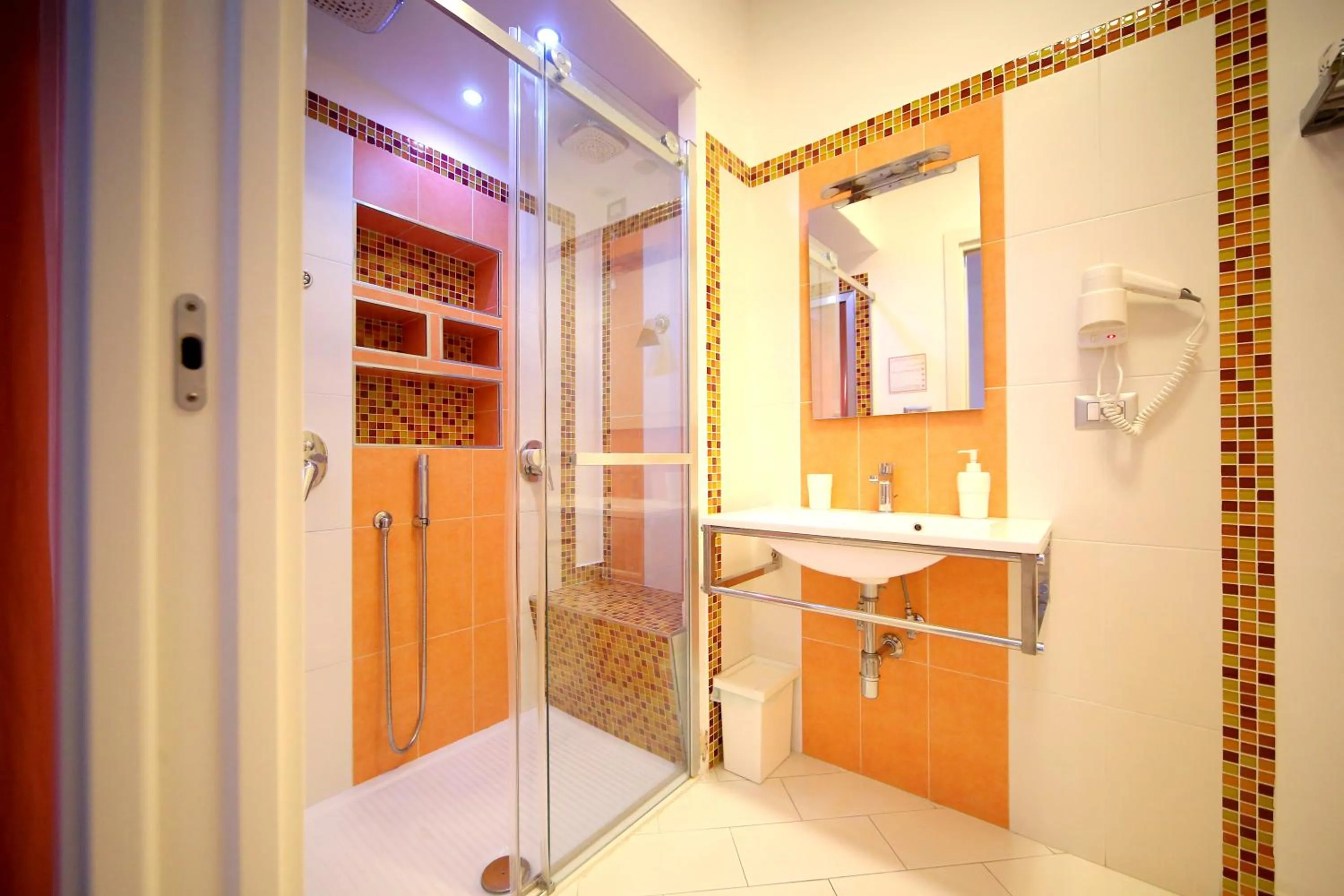 Bathroom in MaLu' B&B