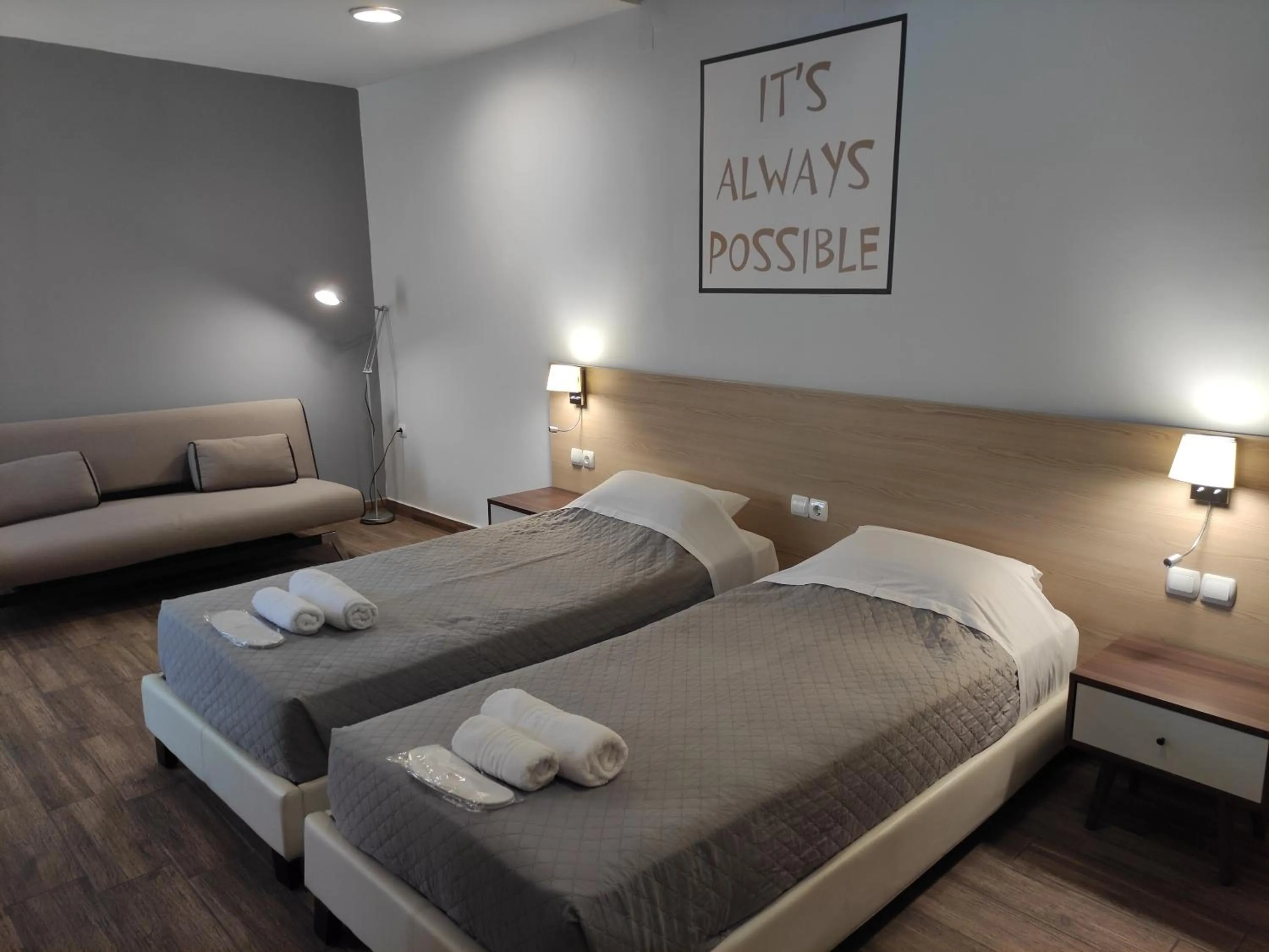 Photo of the whole room, Bed in City Point Chios