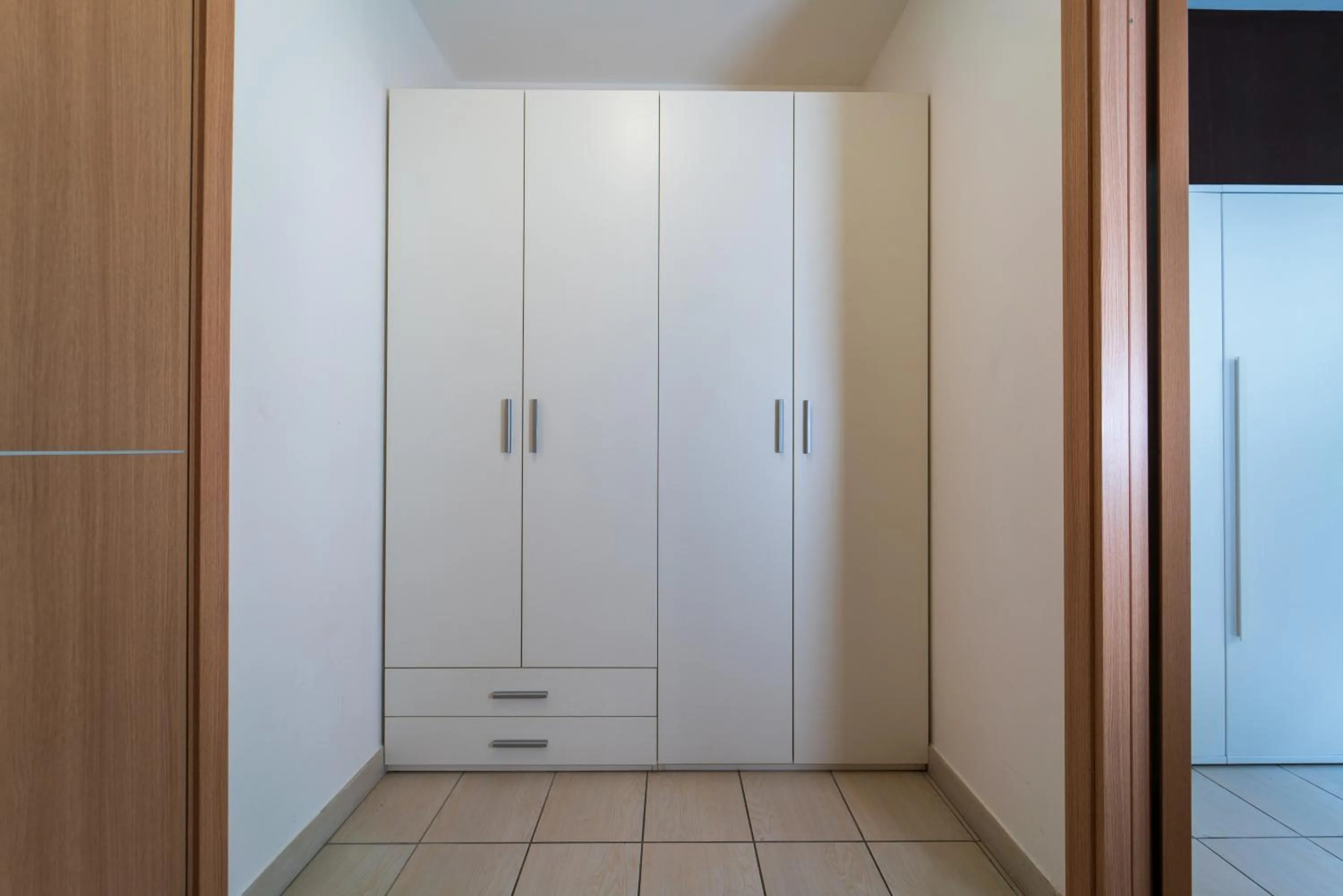 wardrobe in Mole27 - ResArt