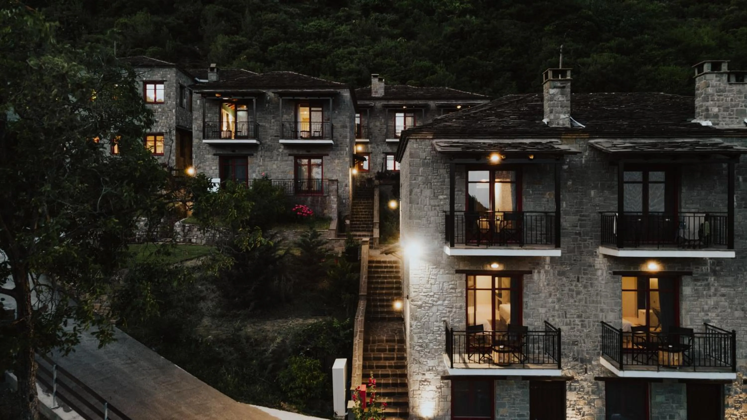 Property building in Rouista Tzoumerka Resort