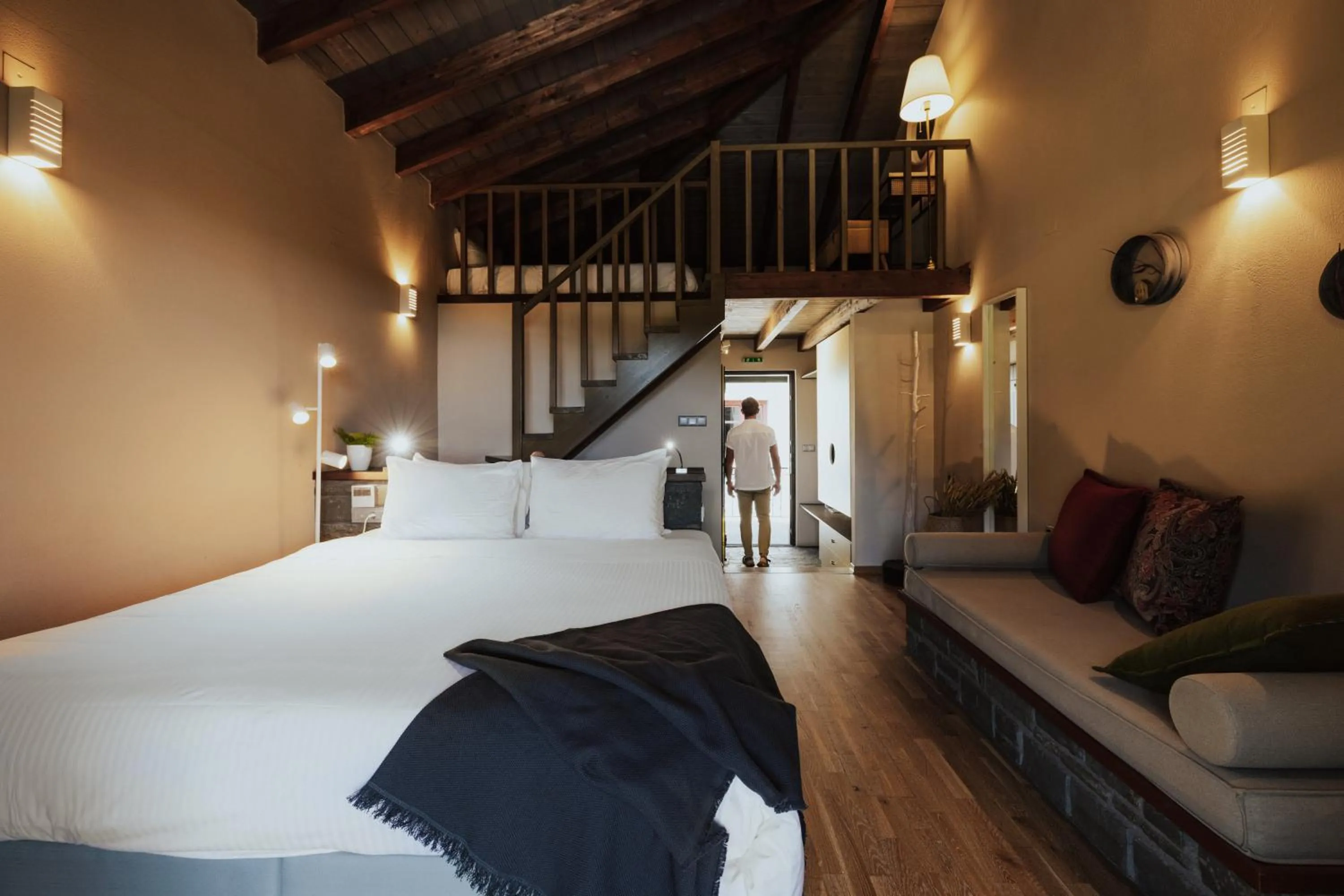 Photo of the whole room, Bed in Rouista Tzoumerka Resort