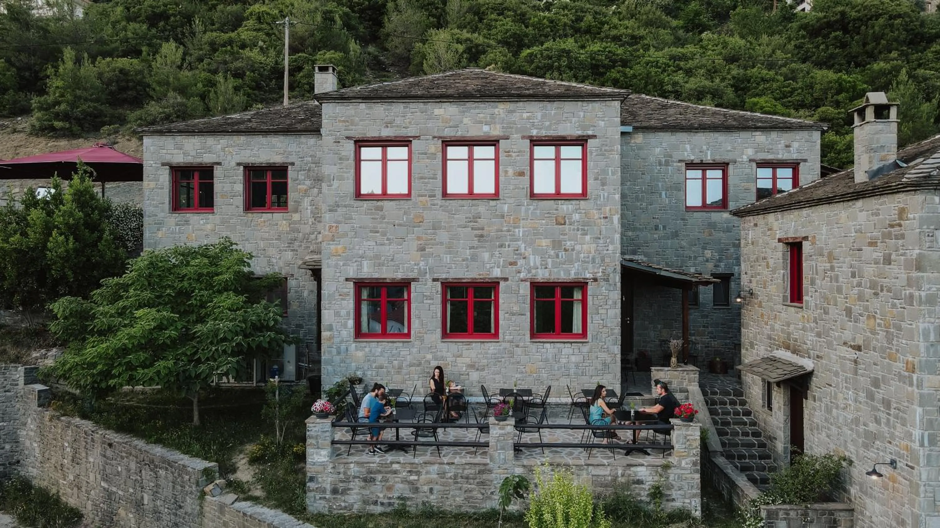 Property building in Rouista Tzoumerka Resort