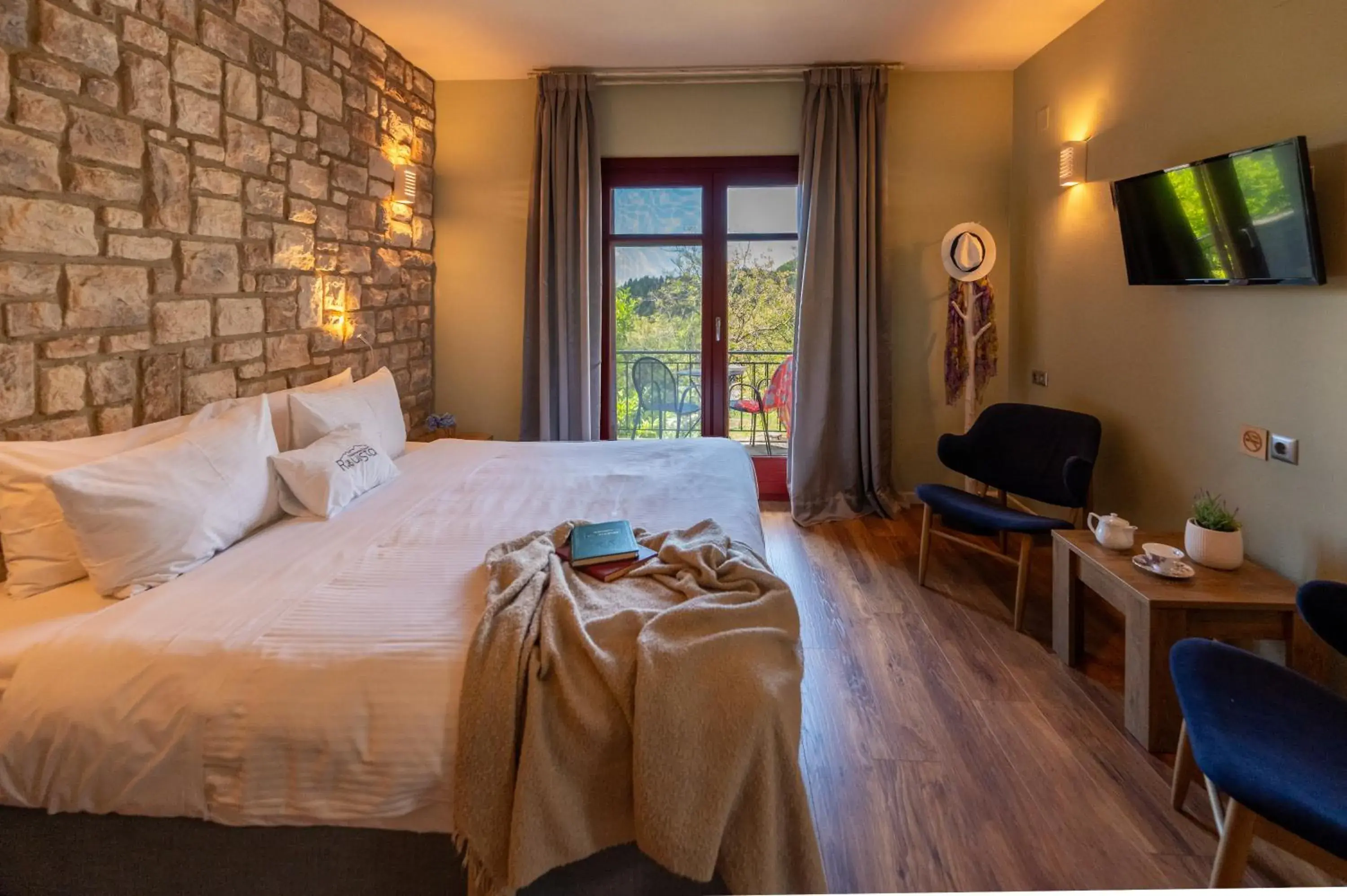 Superior Double Room in Rouista Tzoumerka Resort Superior Double Room in Rouista Tzoumerka Resort