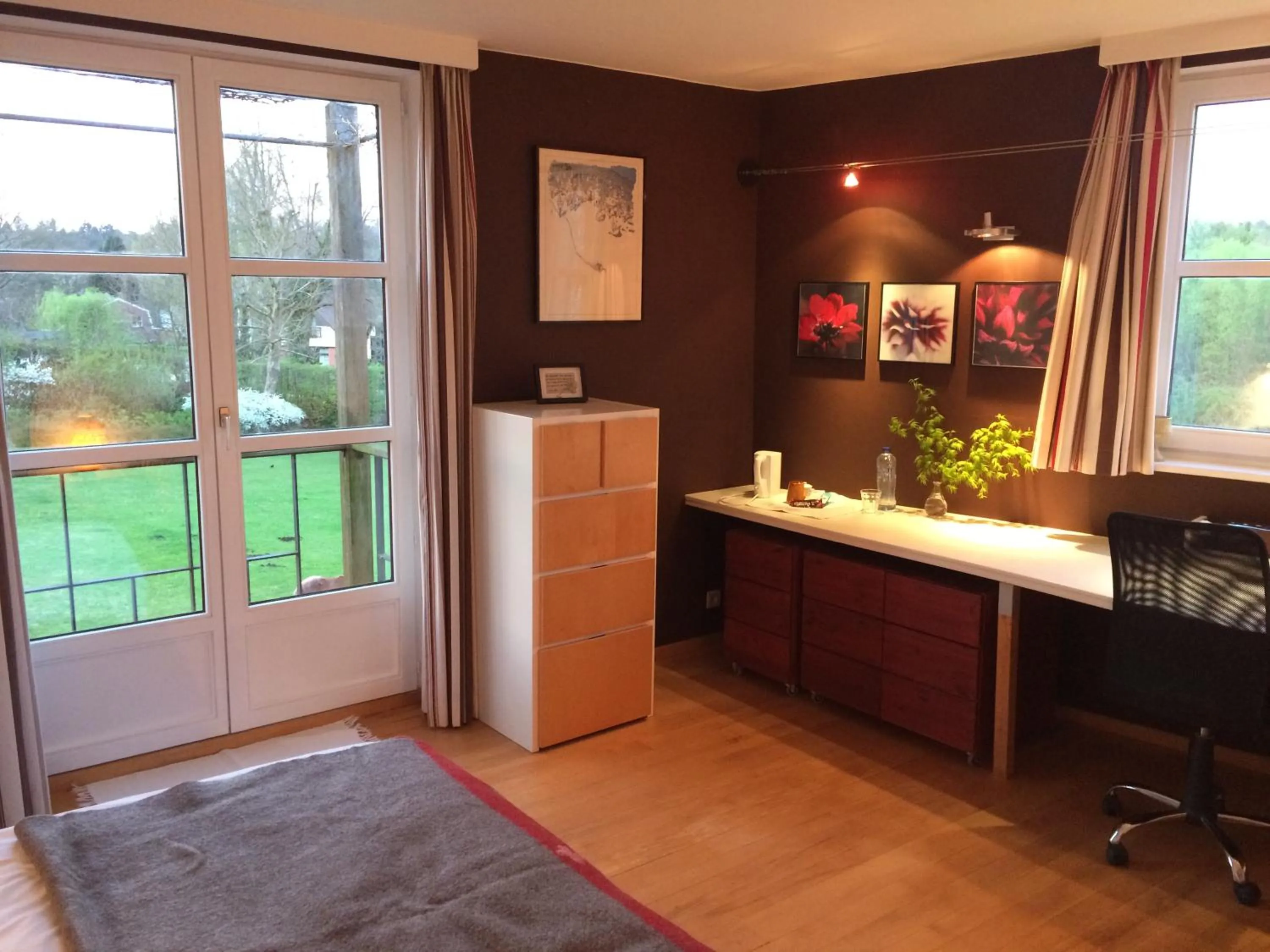 Photo of the whole room in Le Jardin Des Sources