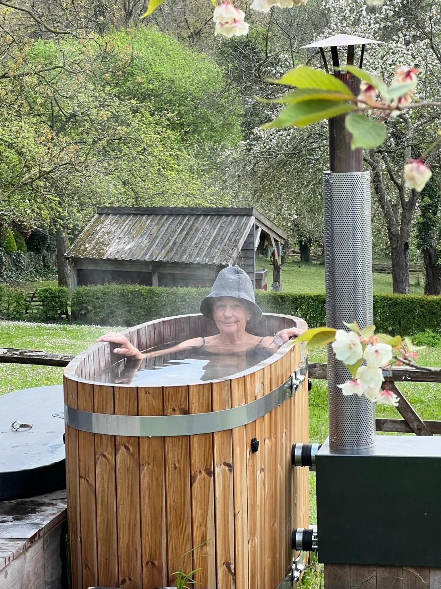 Open Air Bath in Le Jardin Des Sources