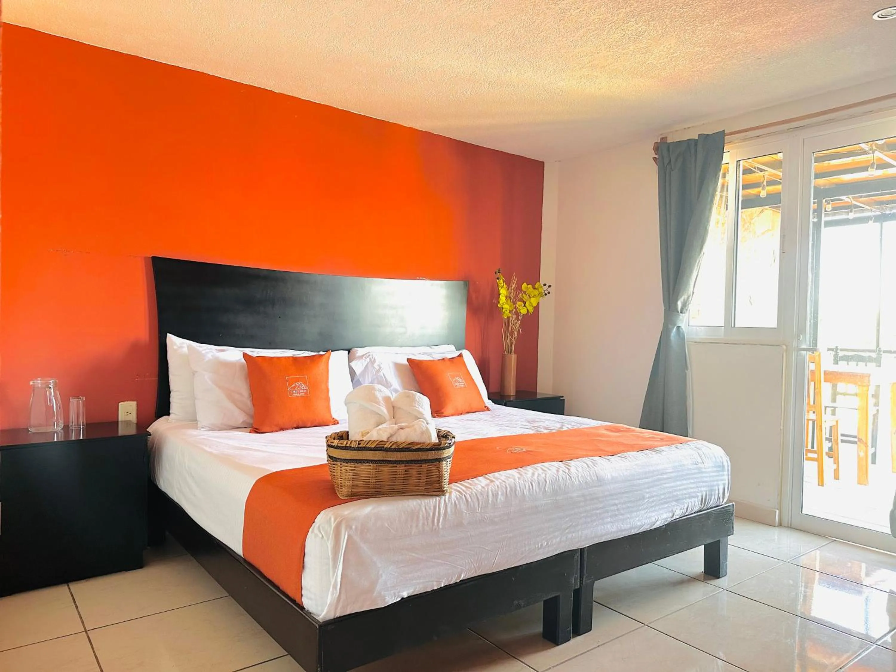 Bedroom, Bed in Hotel & Suites Cerro Roj0