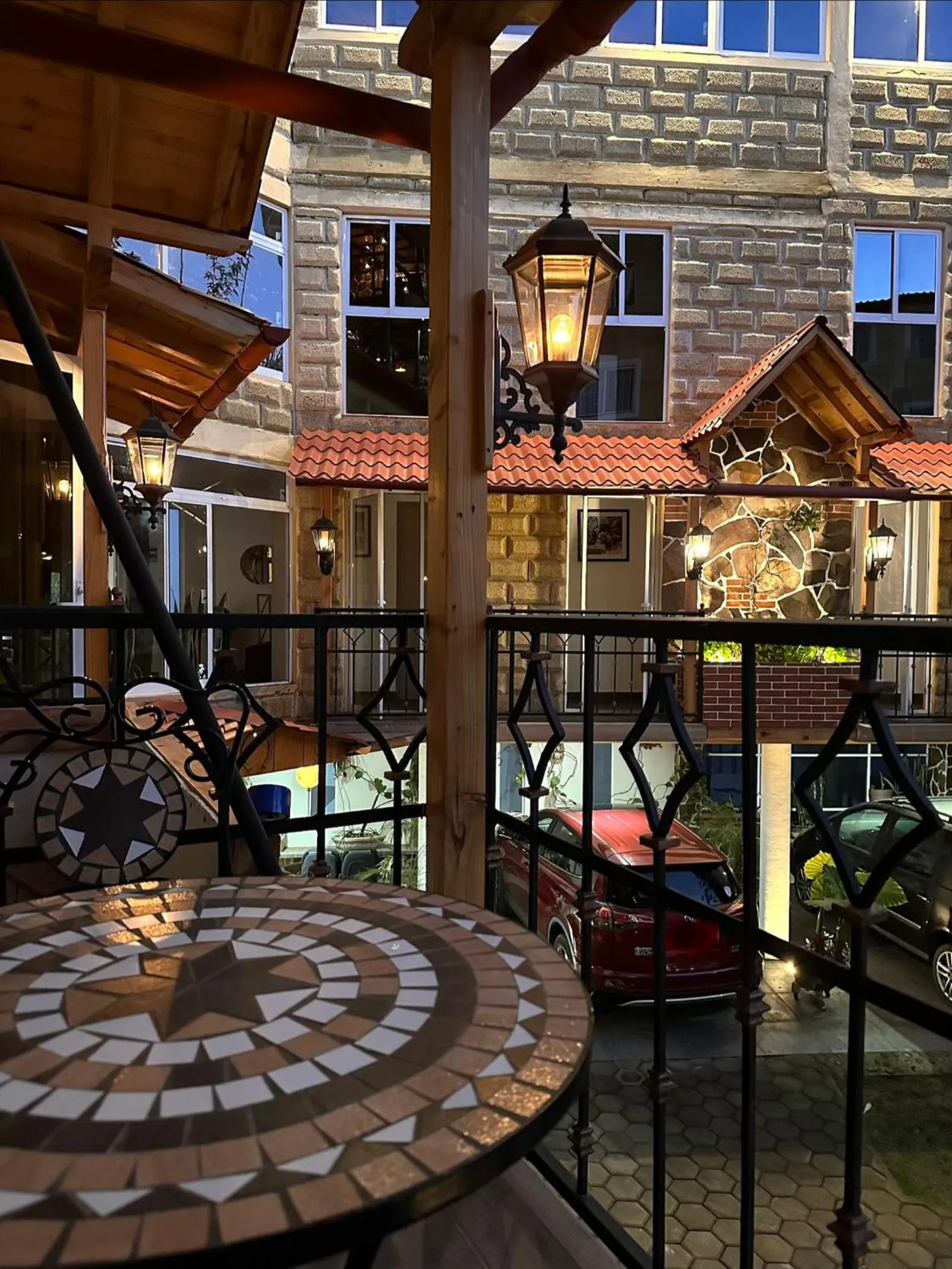 Hotel & Suites Cerro Roj0