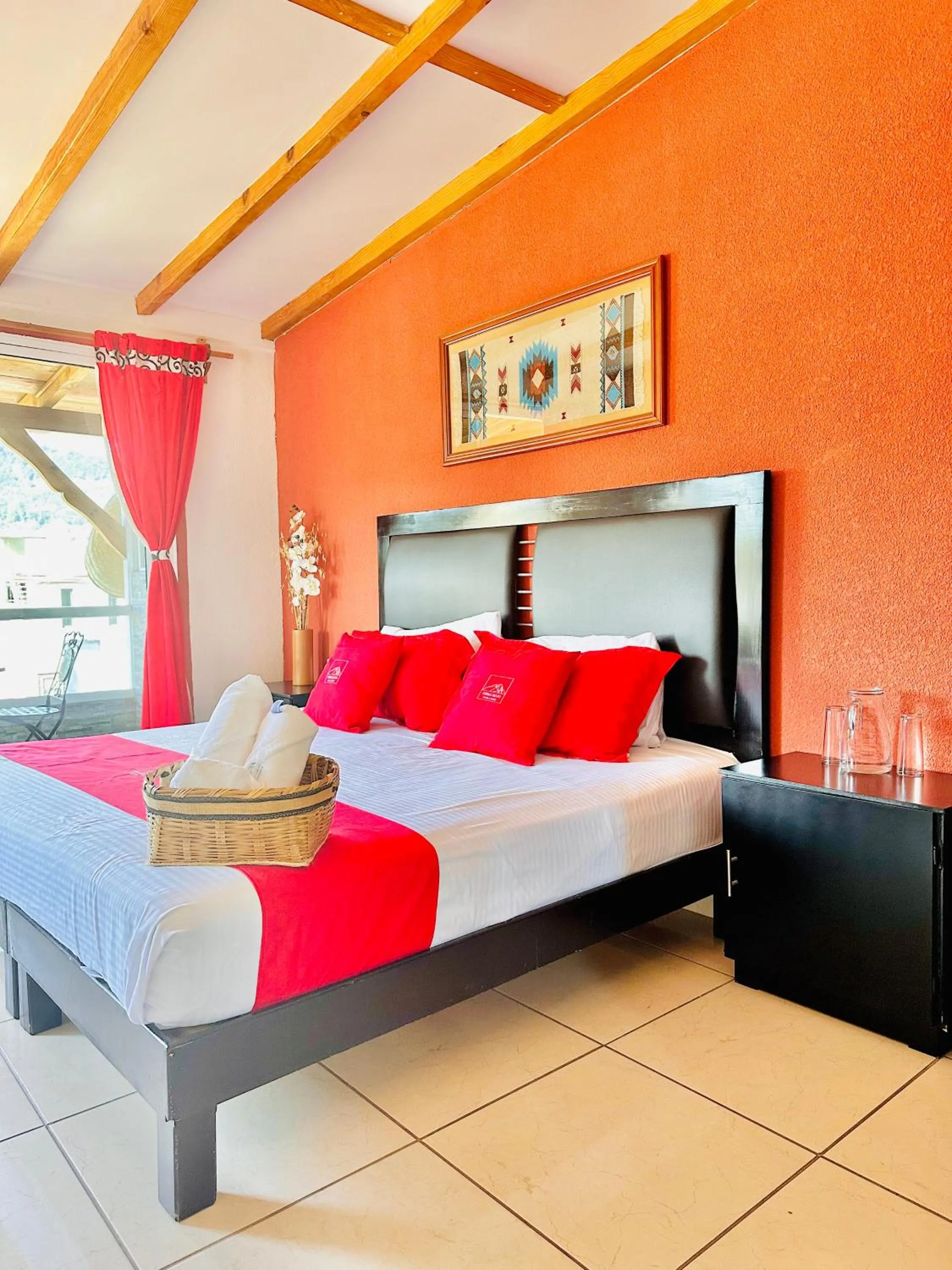 Bedroom, Bed in Hotel & Suites Cerro Roj0
