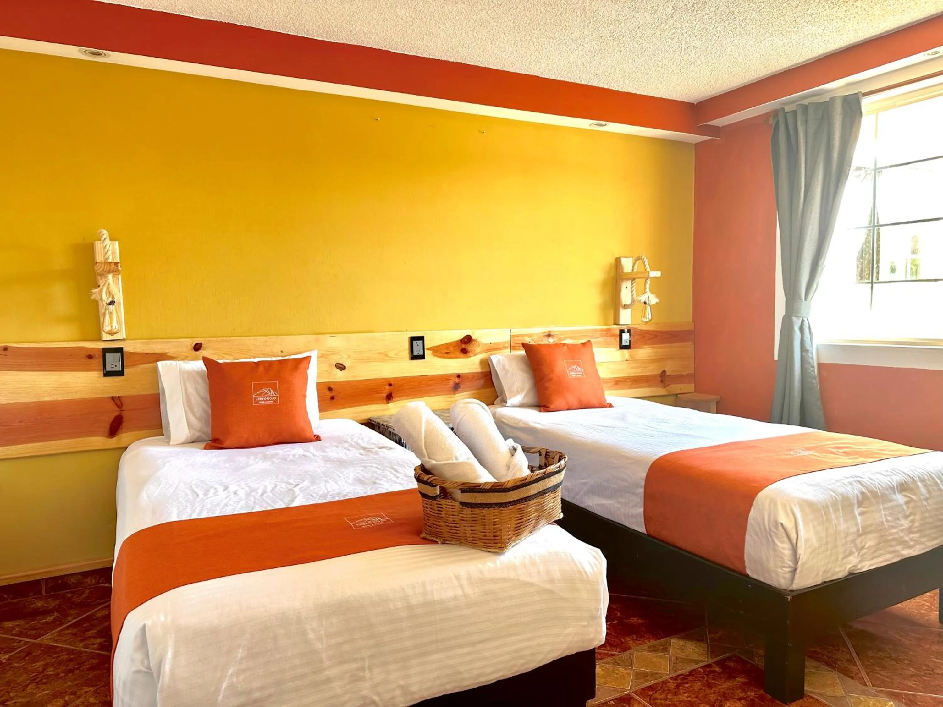 Bedroom, Bed in Hotel & Suites Cerro Roj0