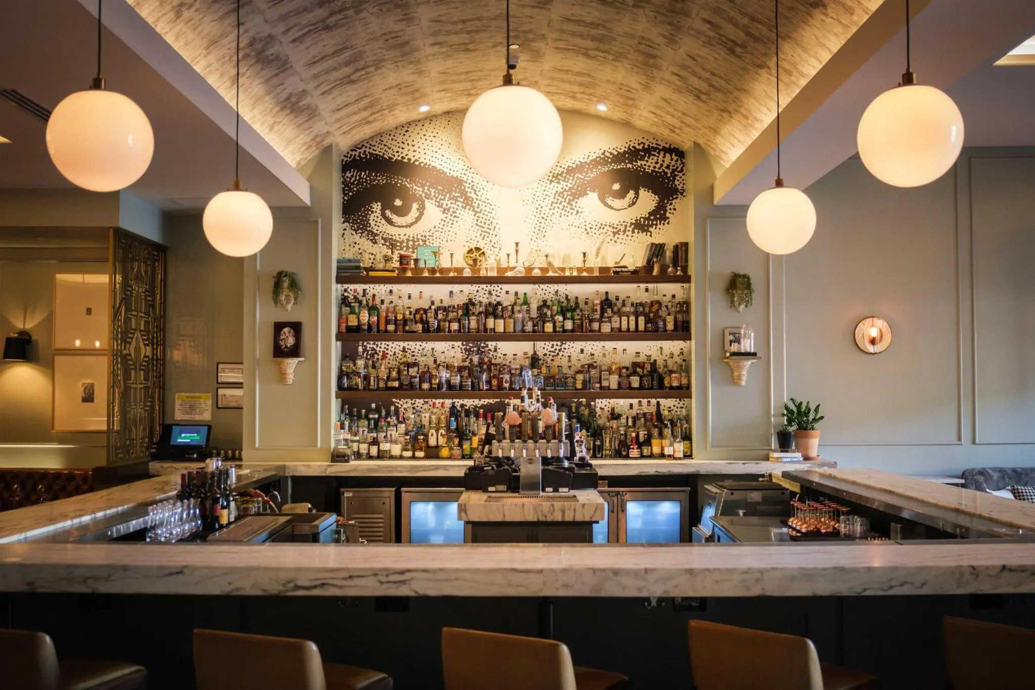 Lounge or bar in Kimpton Aertson Hotel by IHG