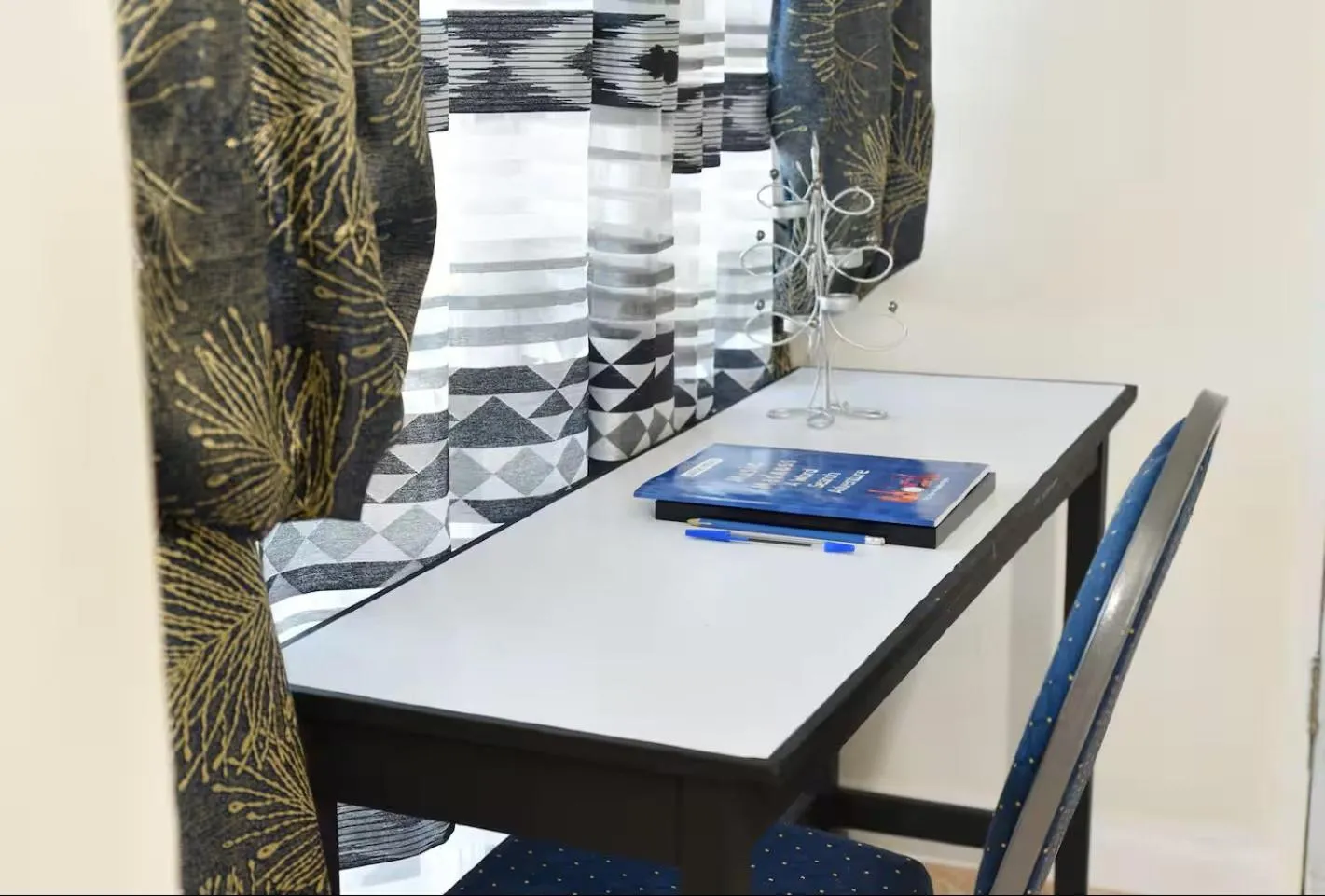 Seacastles by the beach/pool