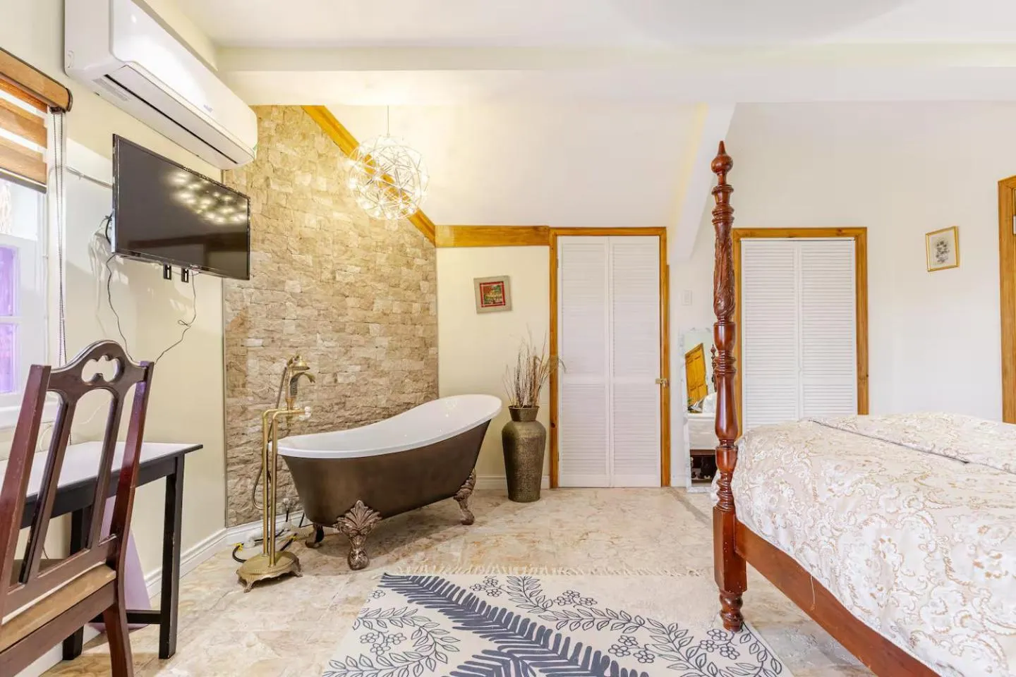 Bedroom, Bed in Seacastles by the beach/pool