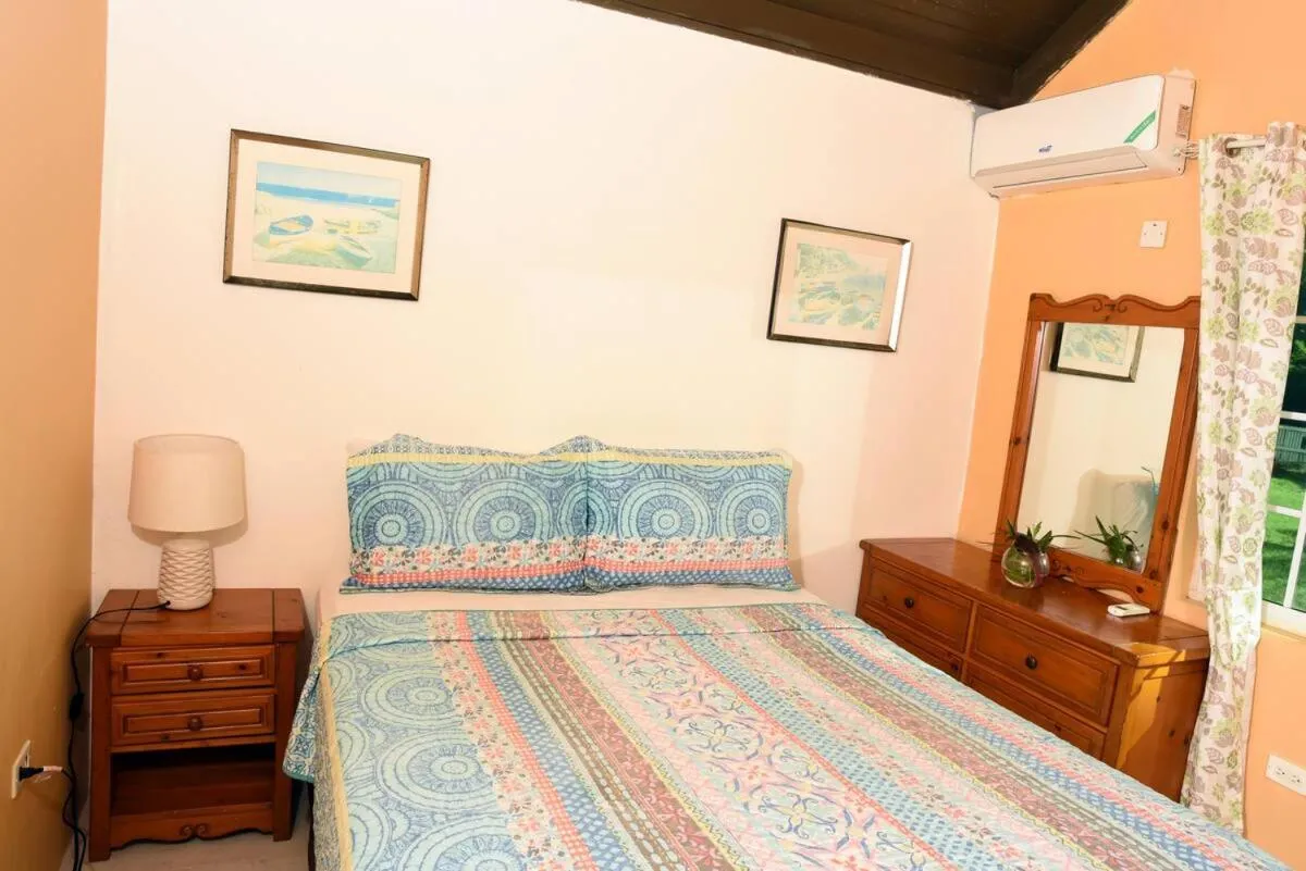 Bed in Seacastles by the beach/pool