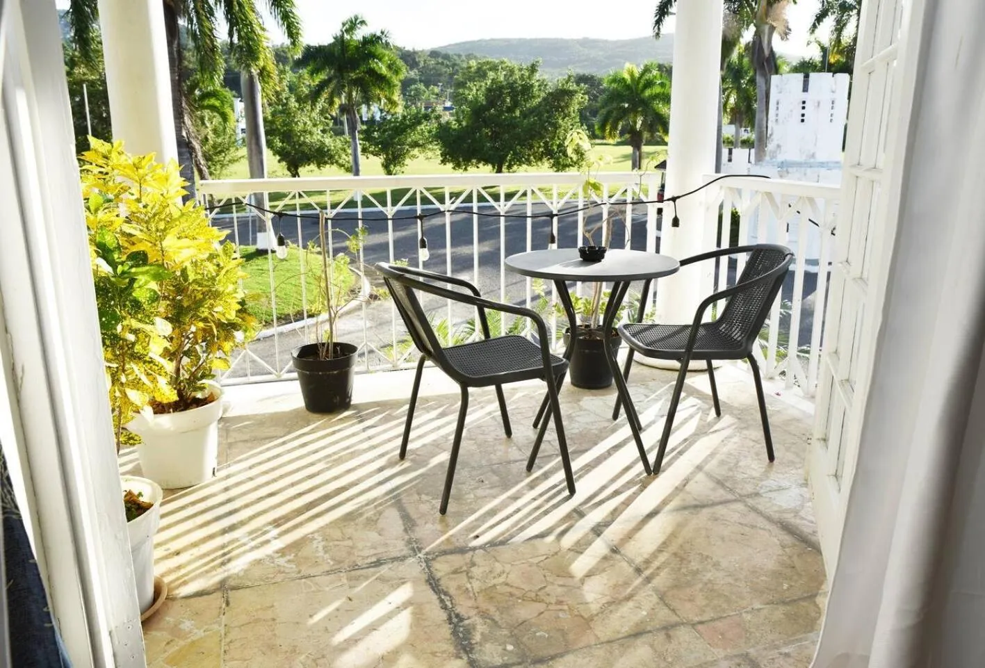 Patio in Seacastles by the beach/pool