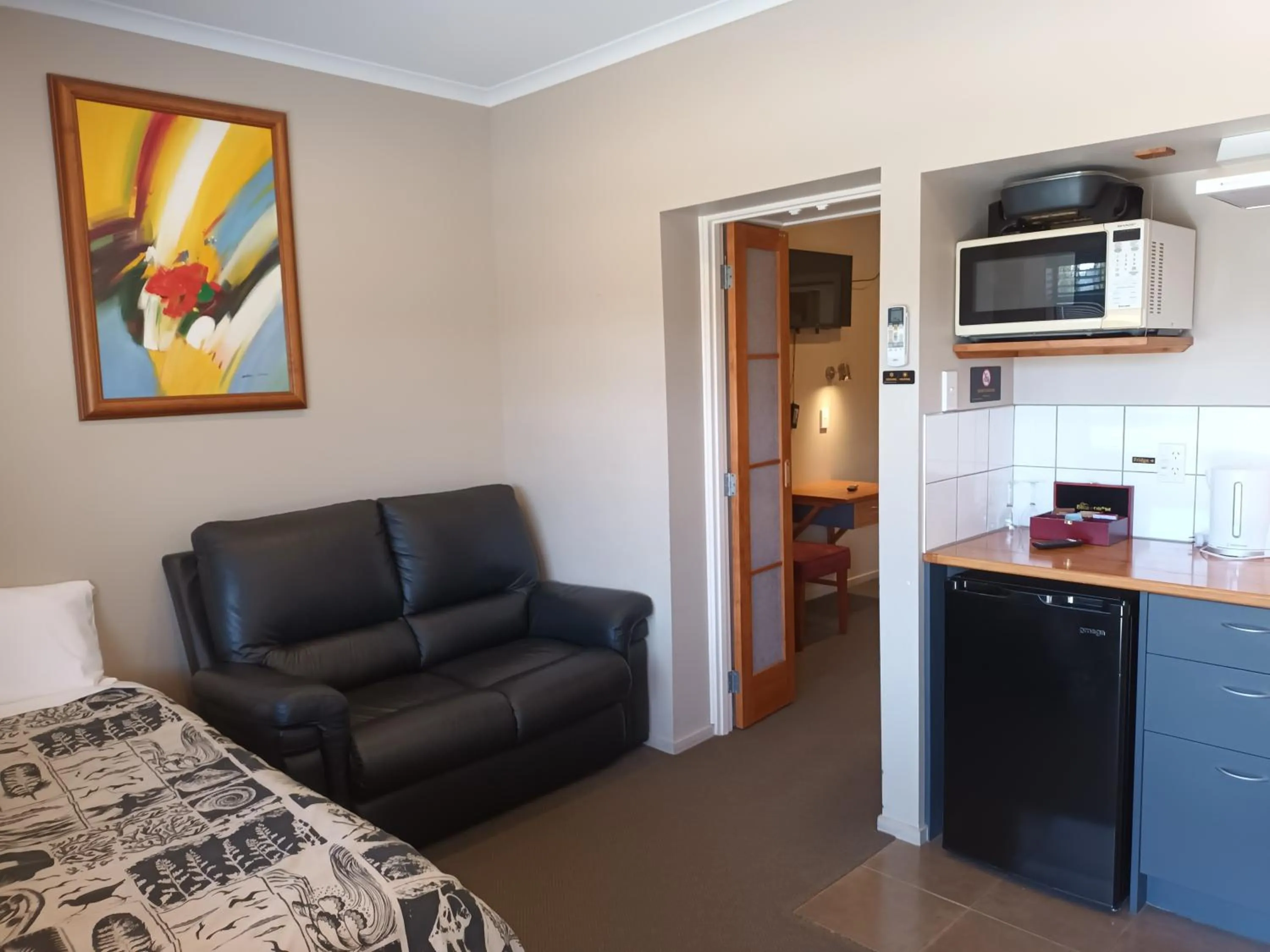 Kitchen or kitchenette in Tongariro Junction Accommodation