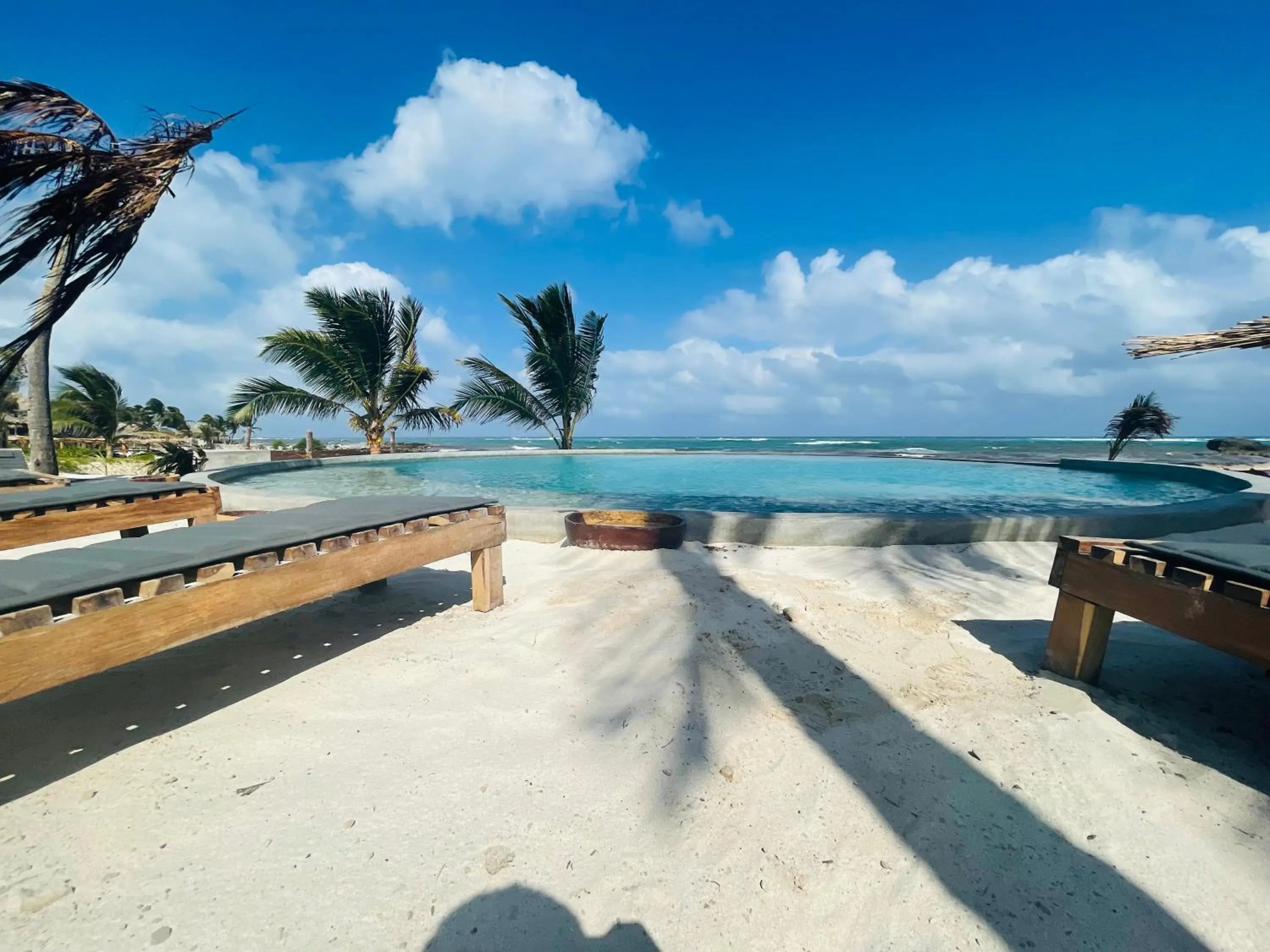 Swimming pool in Maya Tulum By G Hotels
