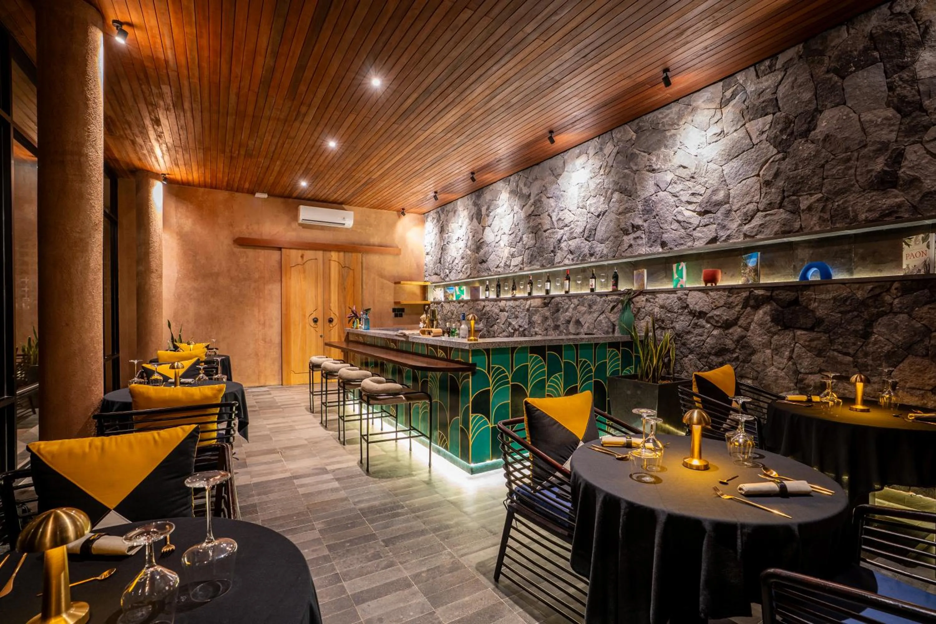 Restaurant/places to eat in Amora Ubud Boutique Villas