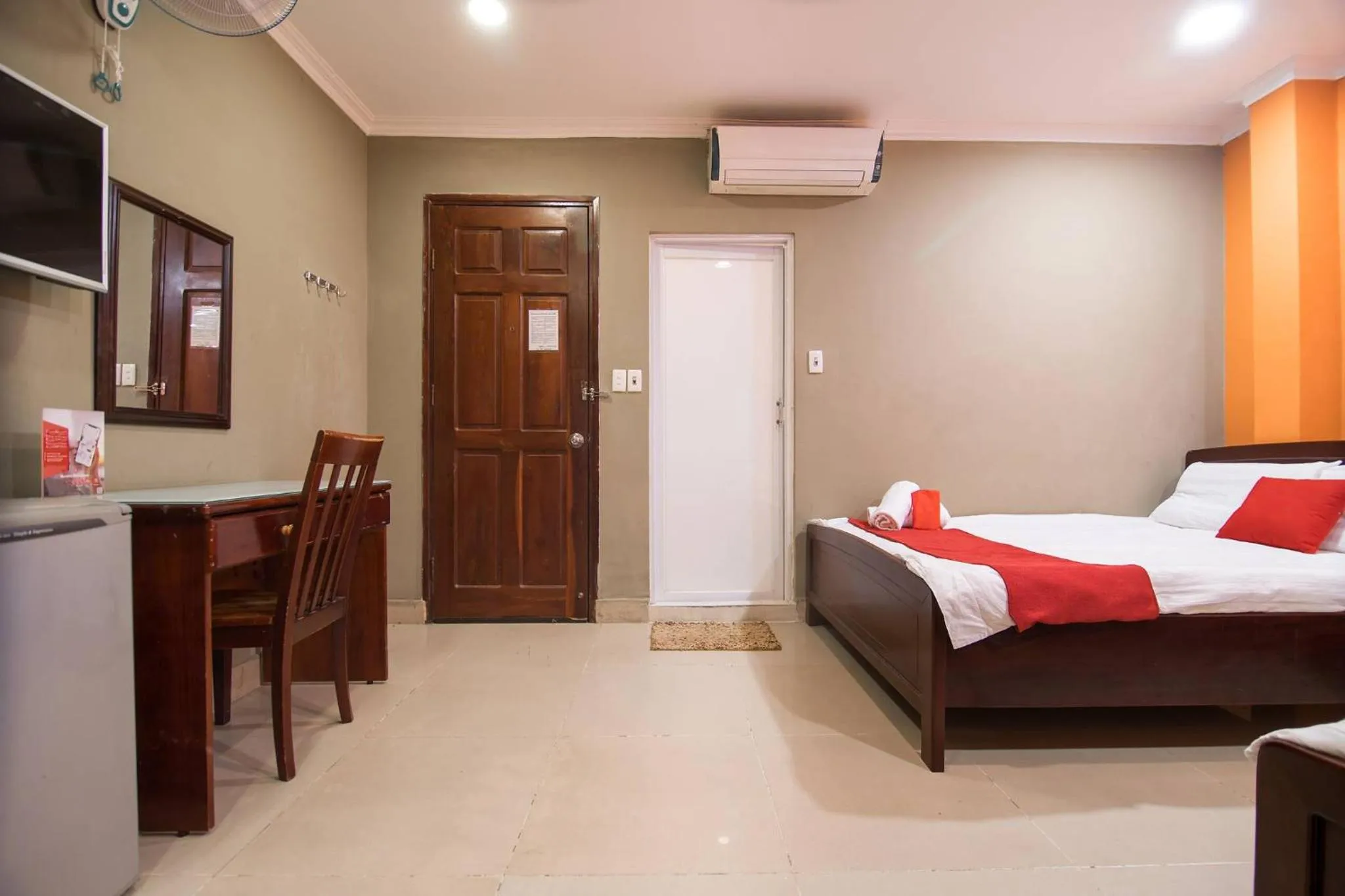 Bed in Van Giao Hotel