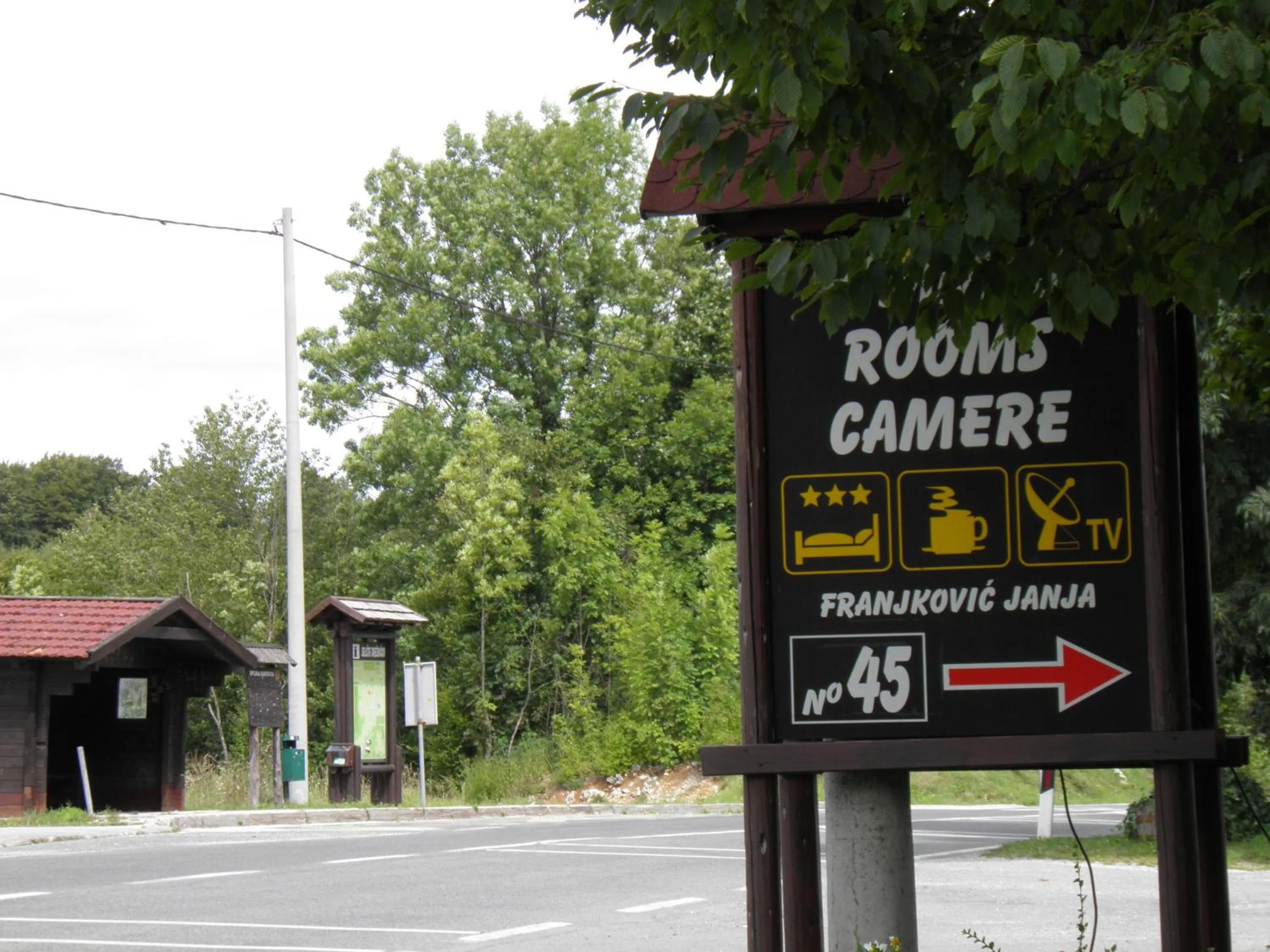 Area and facilities in House Janja Plitvice