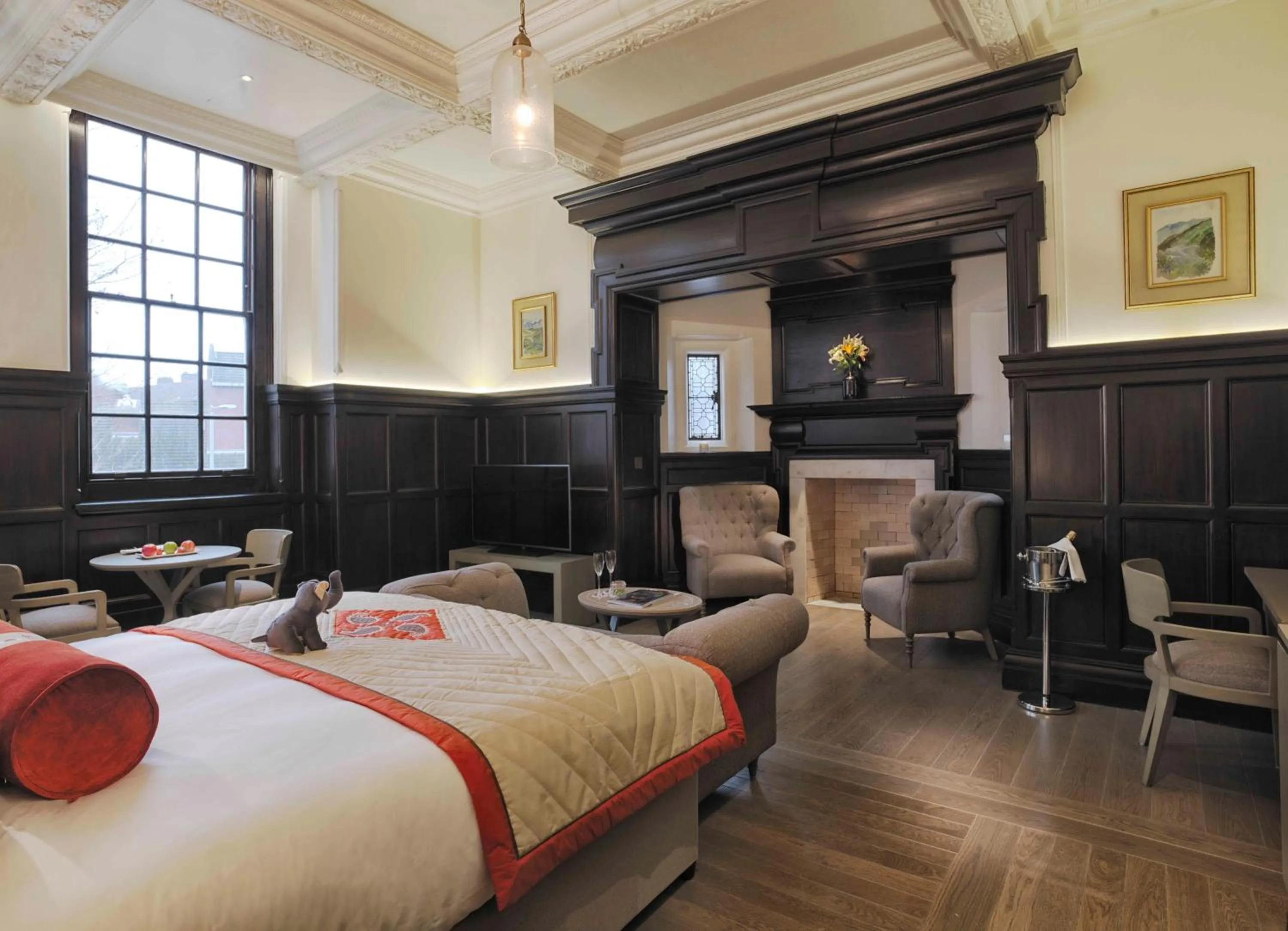 Bedroom, Bed in The LaLit London