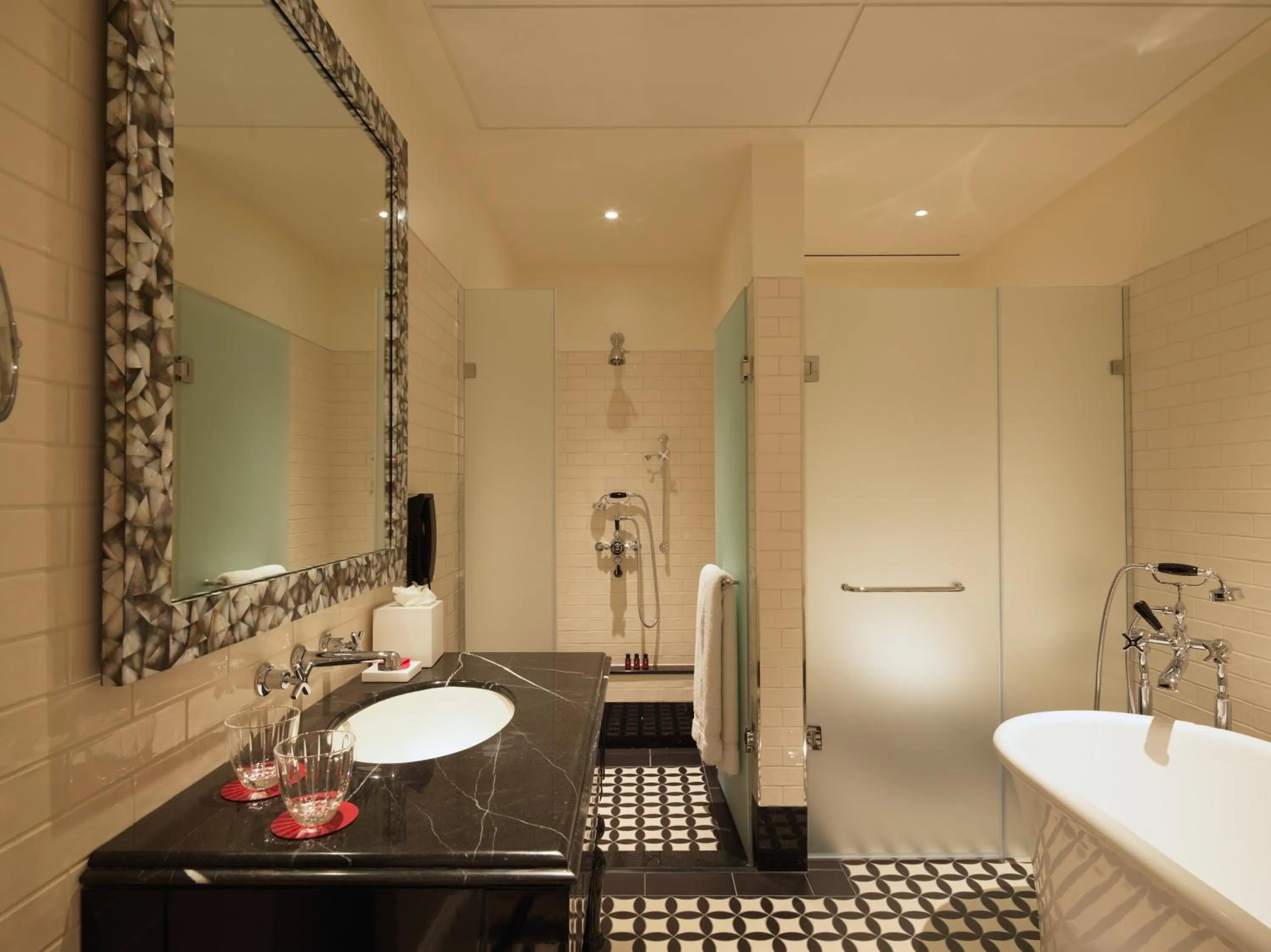 Shower in The LaLit London