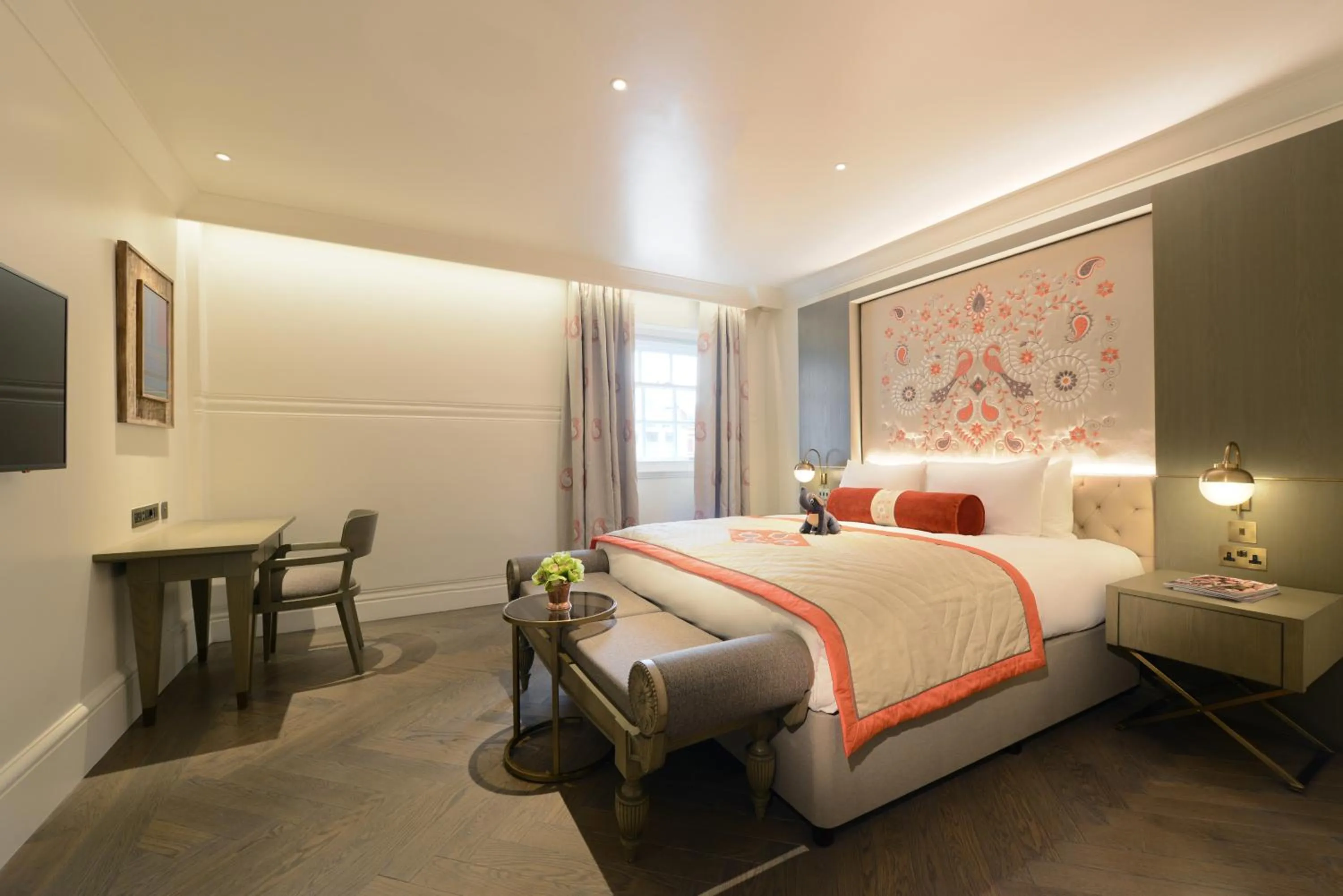 Bedroom, Bed in The LaLit London