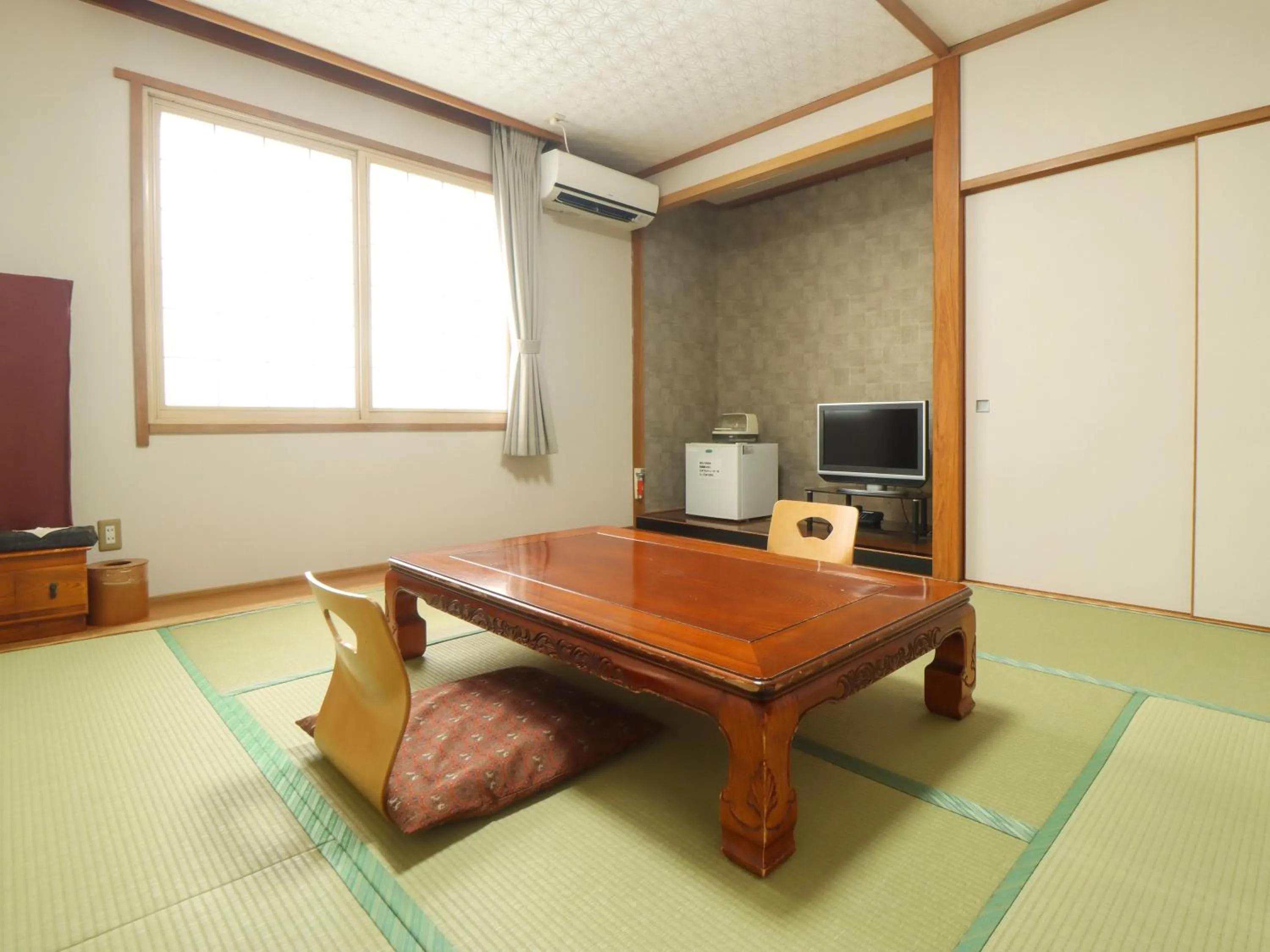 Photo of the whole room in Shugyoku no Yu Yakushido Onsen