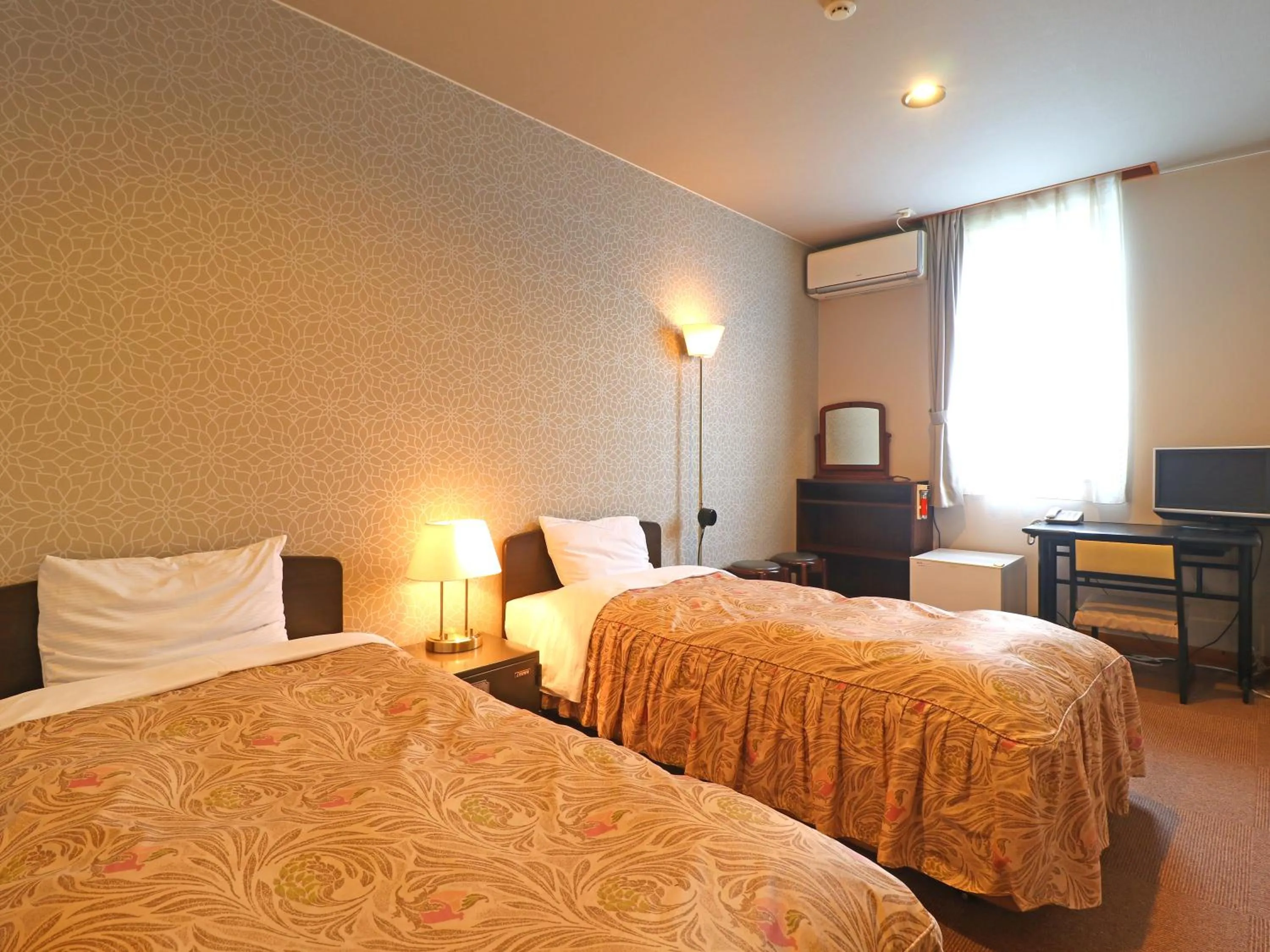 Bed in Shugyoku no Yu Yakushido Onsen