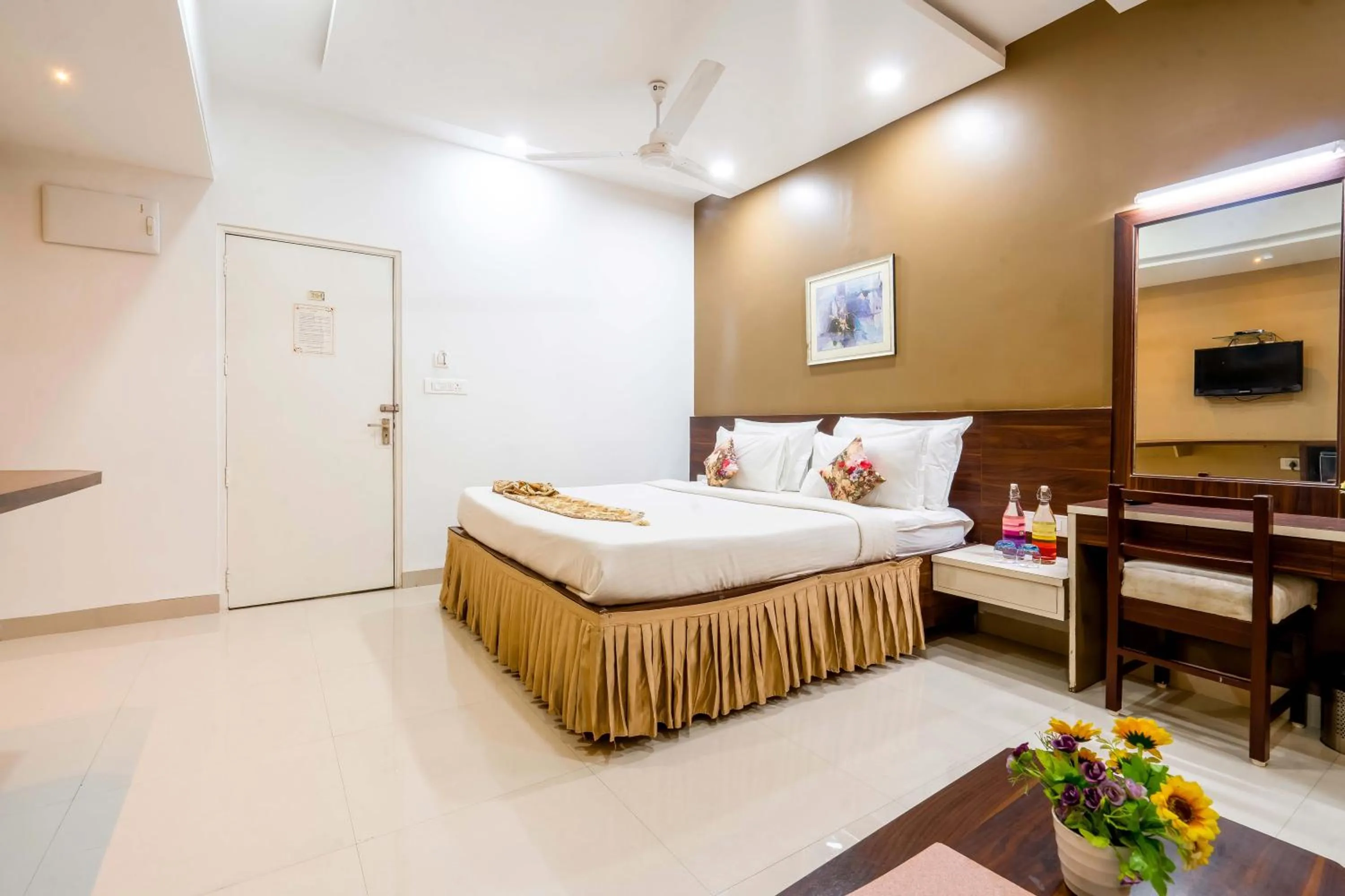 Bed in Hotel Ashish Palace