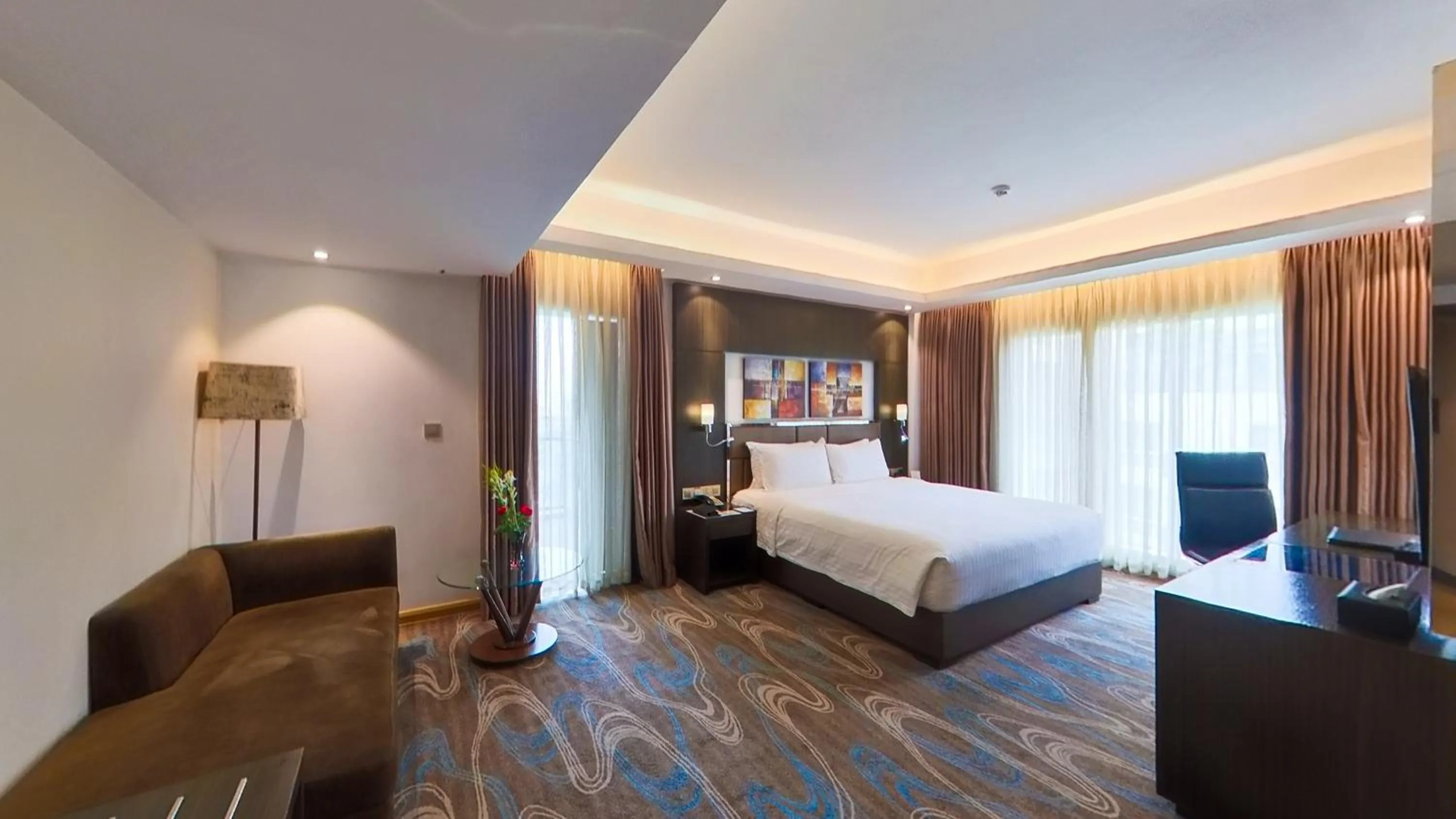 Guests, Bed in Hotel The Grandmark-Dhaka