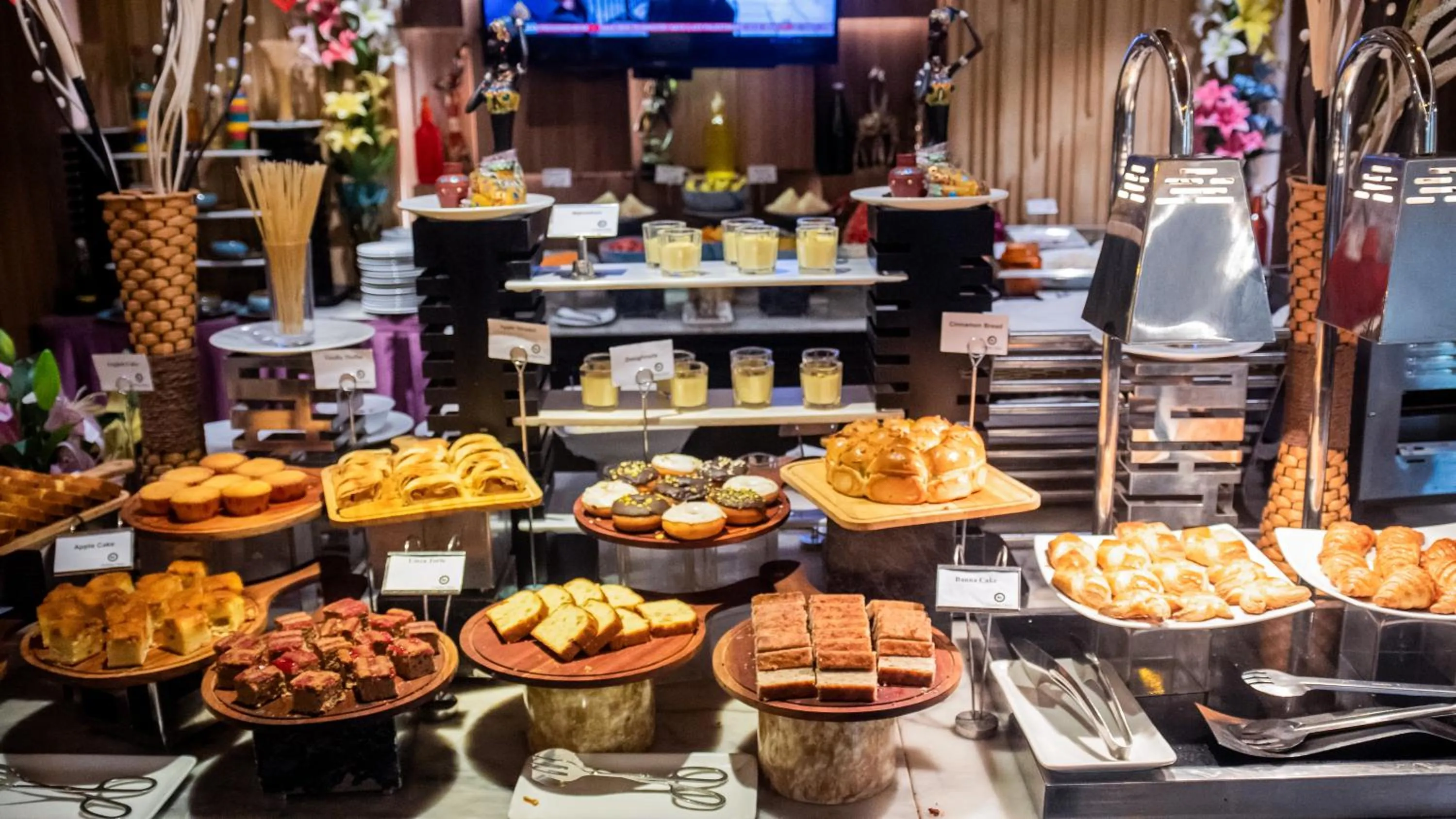 Food and drinks in Hotel The Grandmark-Dhaka