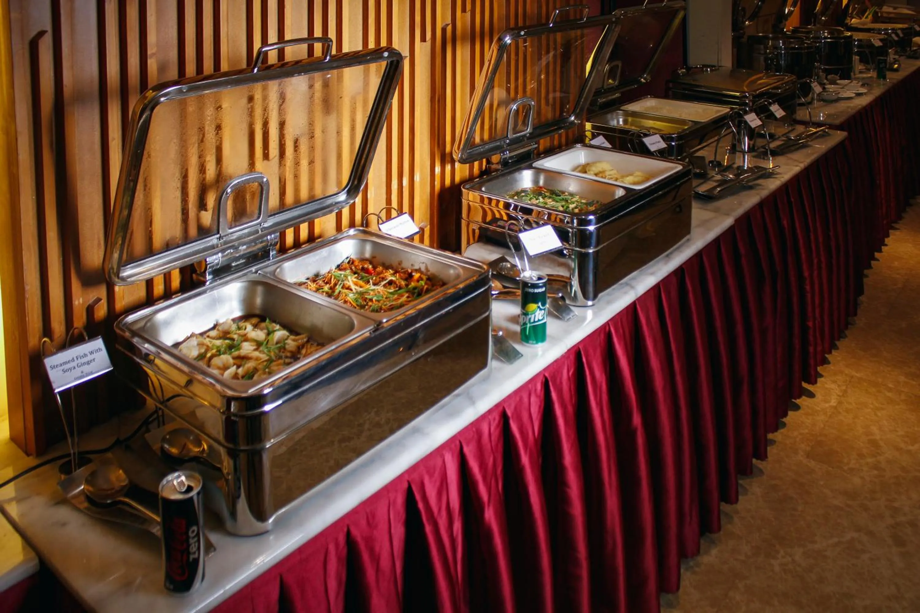 Restaurant/places to eat in Hotel The Grandmark-Dhaka