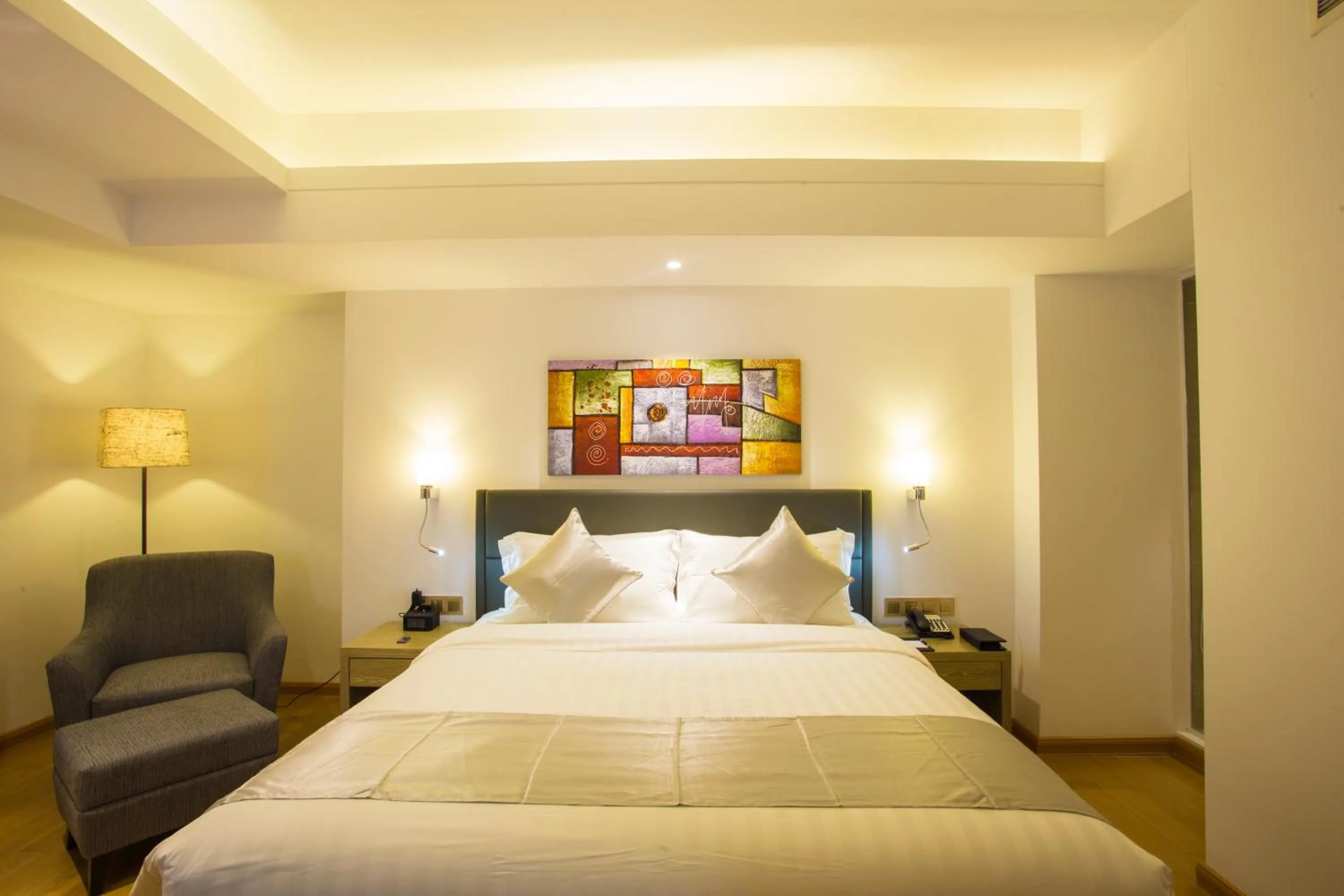 Bed in Hotel The Grandmark-Dhaka